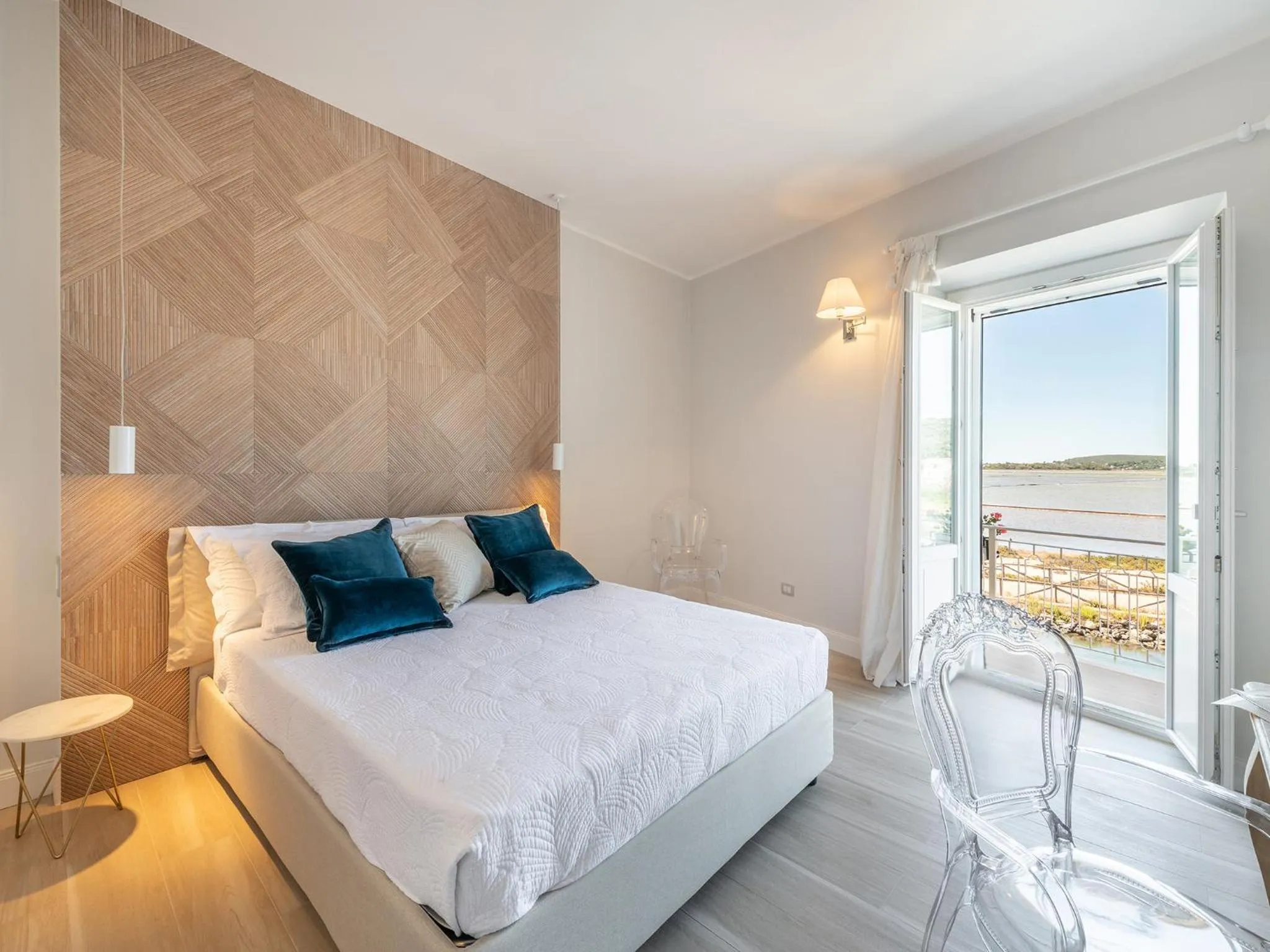 Bedroom, Bed in AQUAMADRE Suites