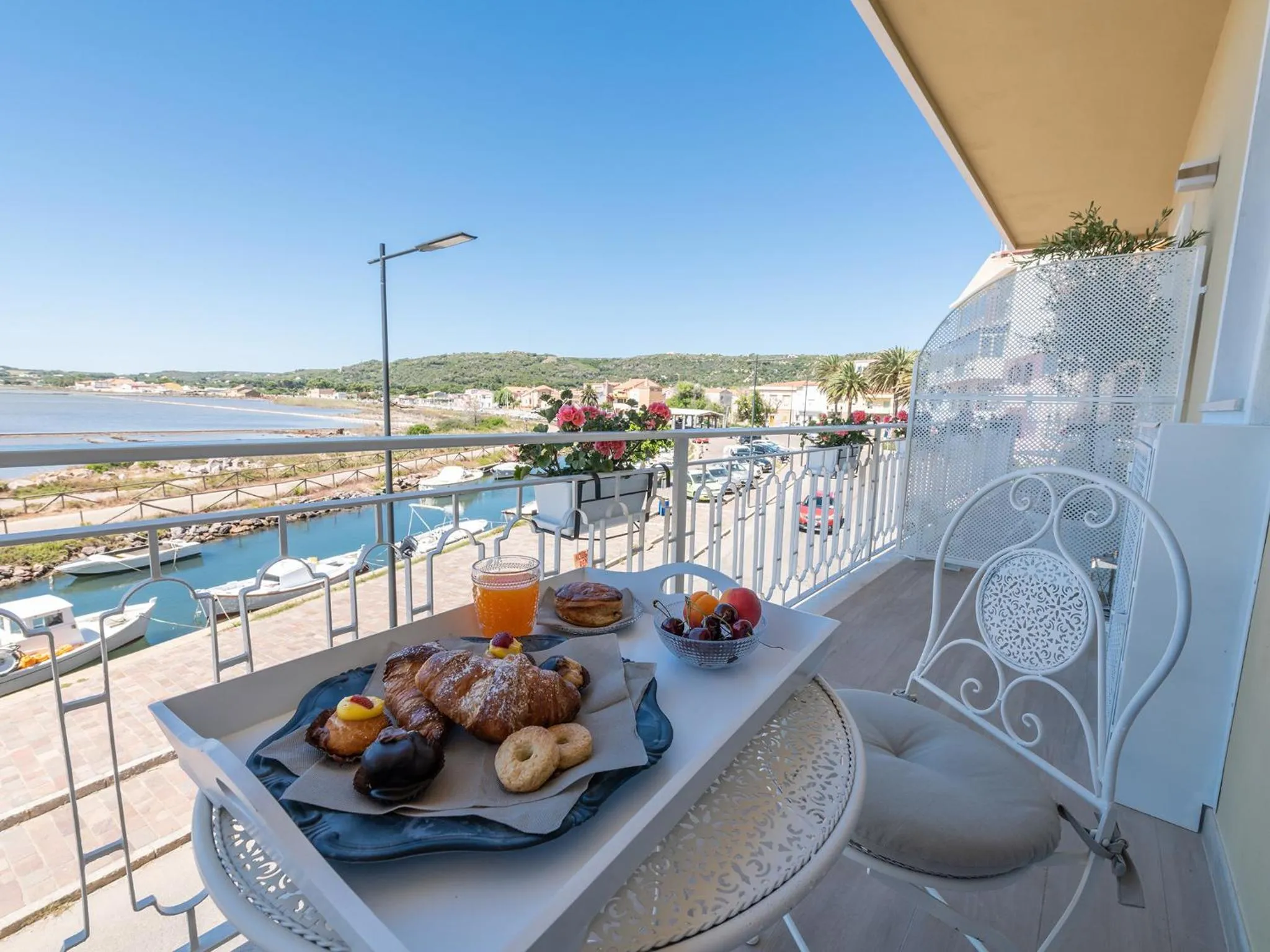 Italian breakfast in AQUAMADRE Suites