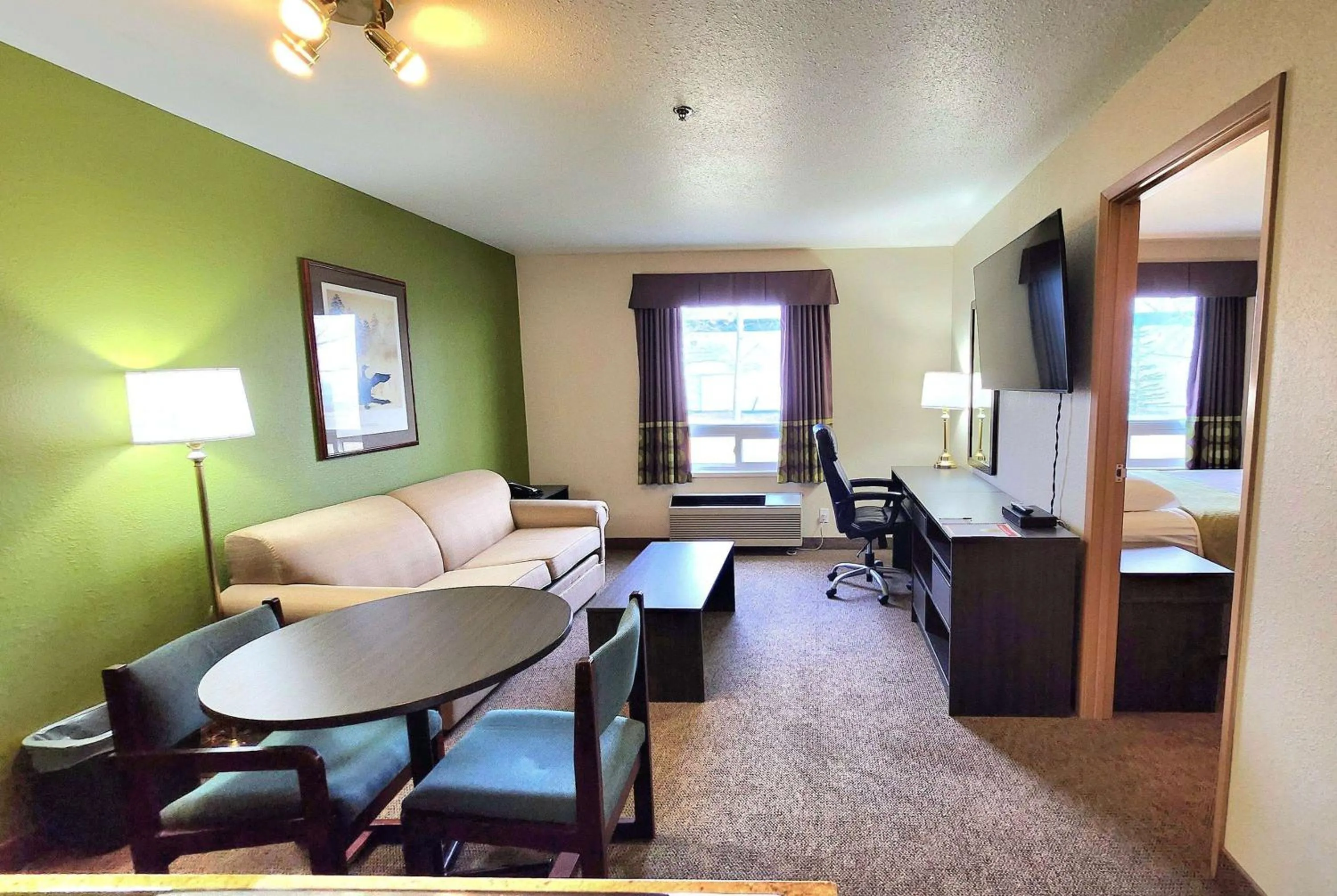 Photo of the whole room in Super 8 by Wyndham Portage La Prairie MB