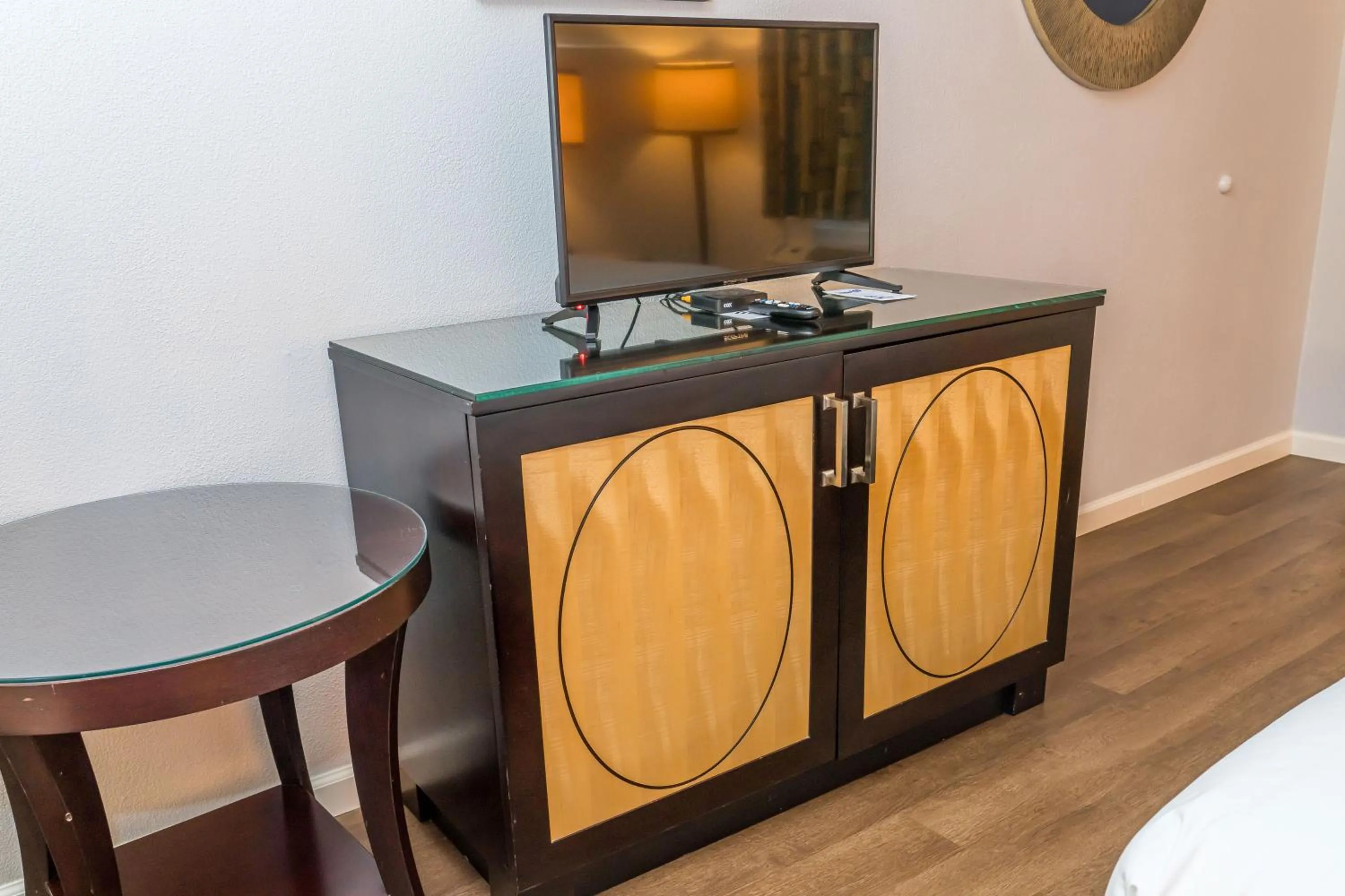 TV and multimedia in Traveler's Inn