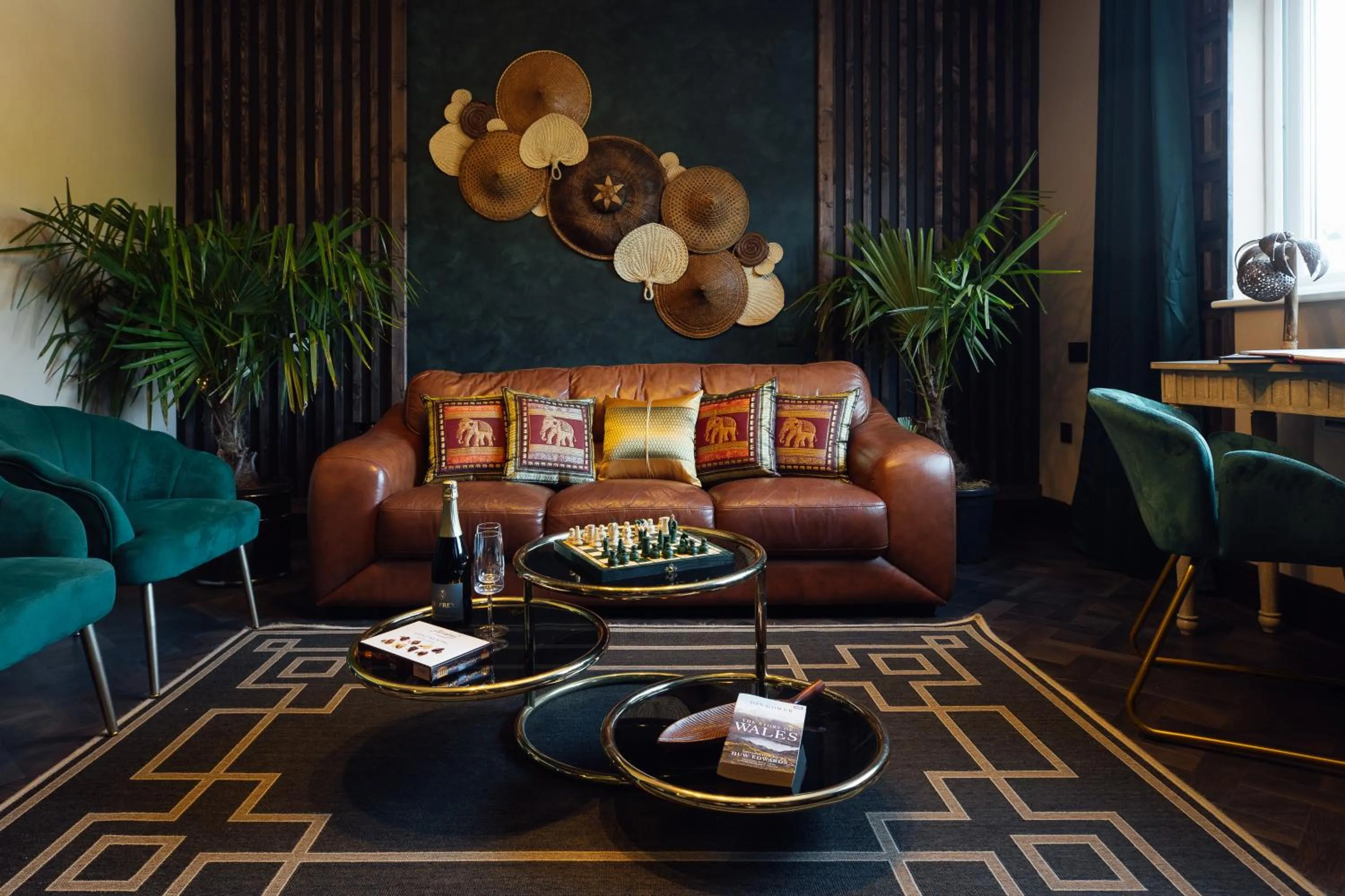 Communal lounge/ TV room in The Imperial Dragon Hotel