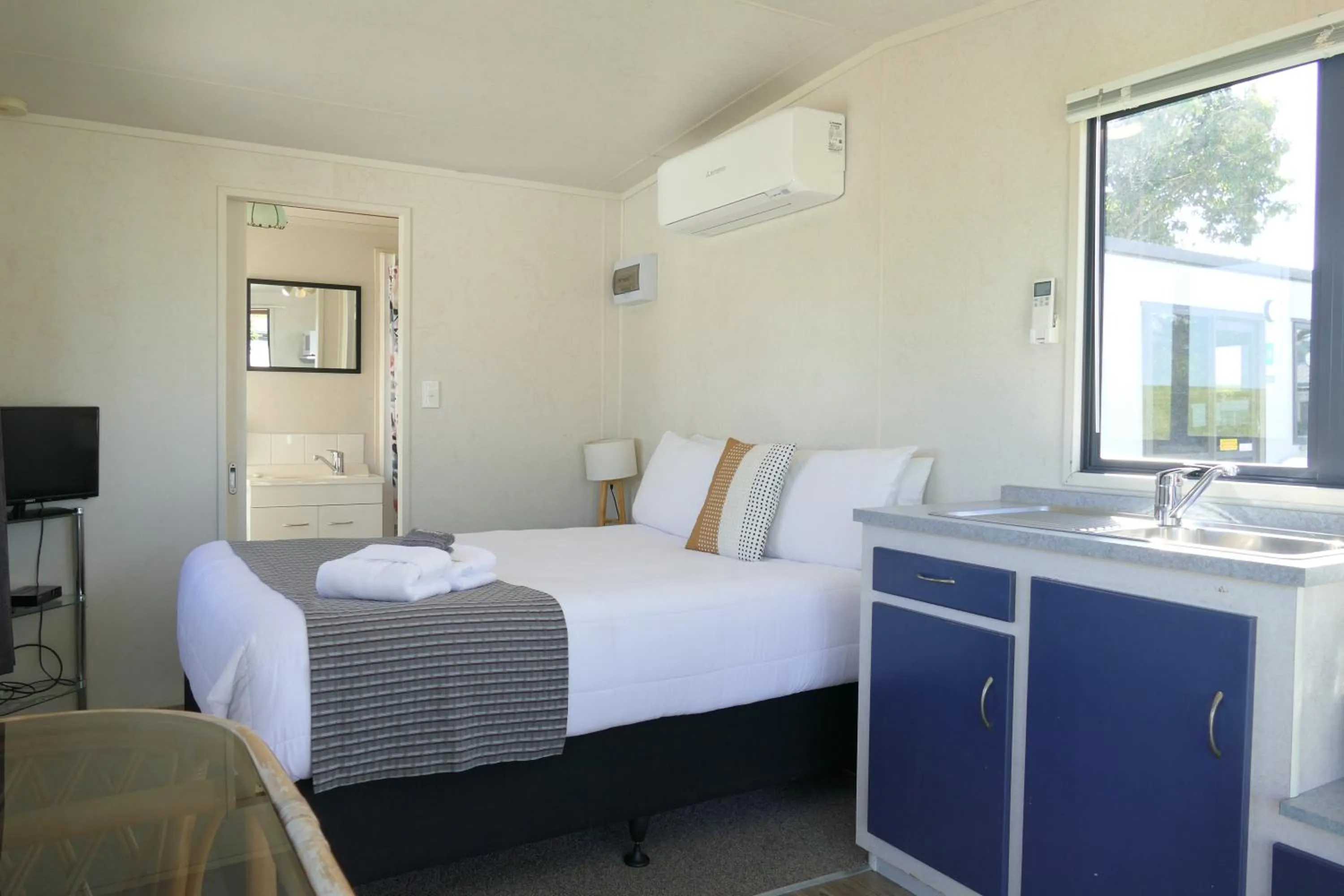 Bed in Riverside Whakatane Holiday Park