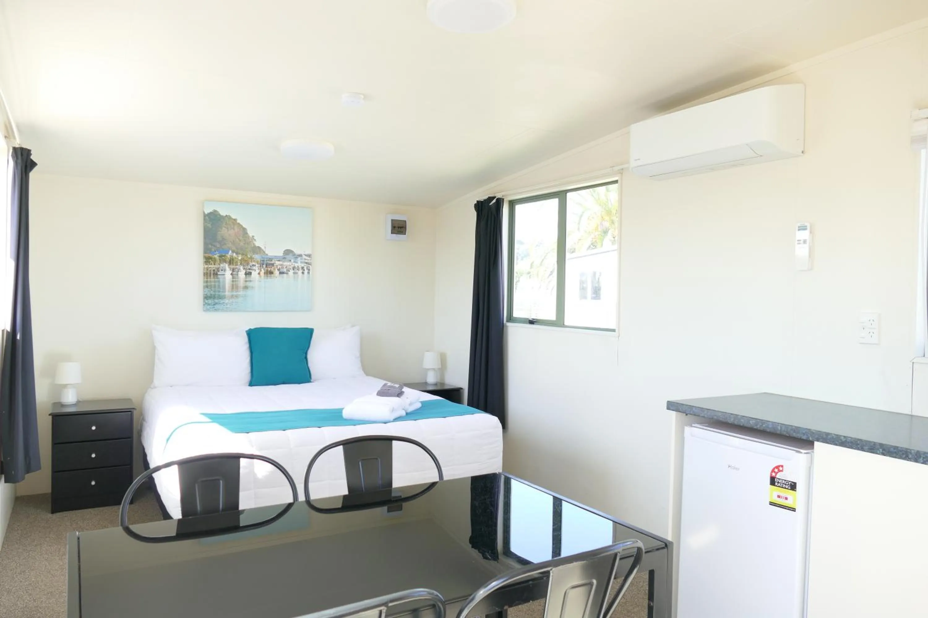 Bed in Riverside Whakatane Holiday Park