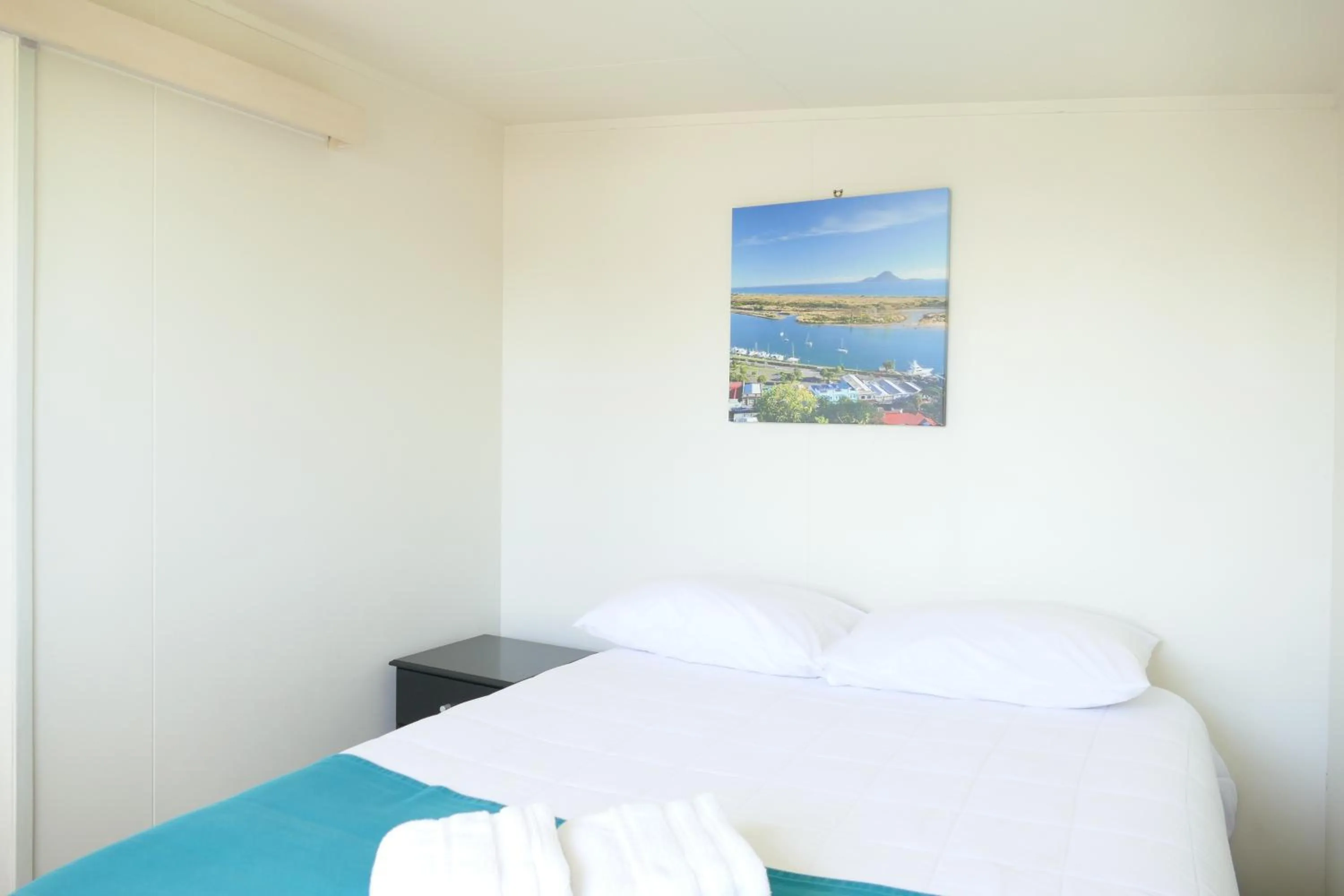 Bed in Riverside Whakatane Holiday Park