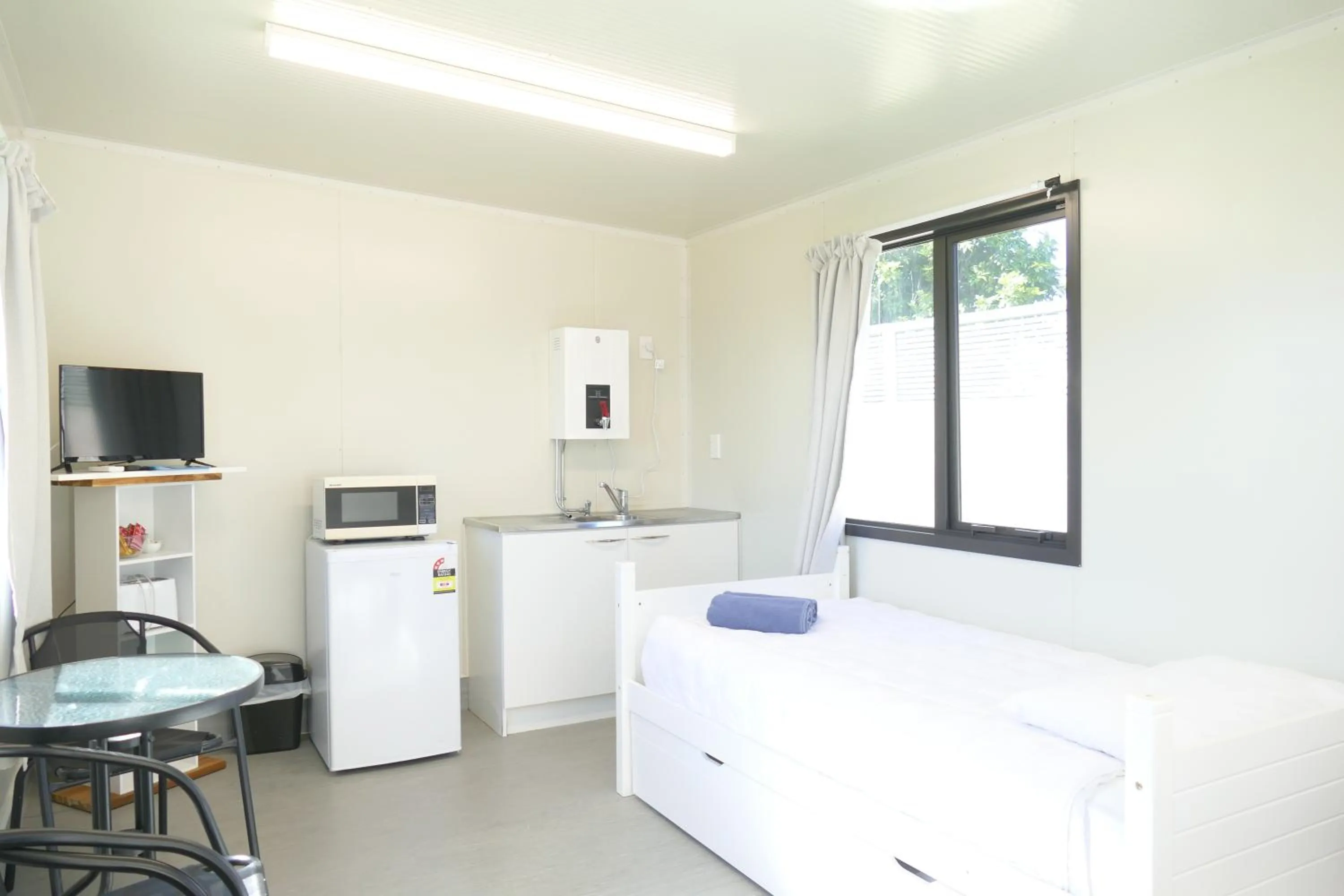 Kitchen or kitchenette in Riverside Whakatane Holiday Park