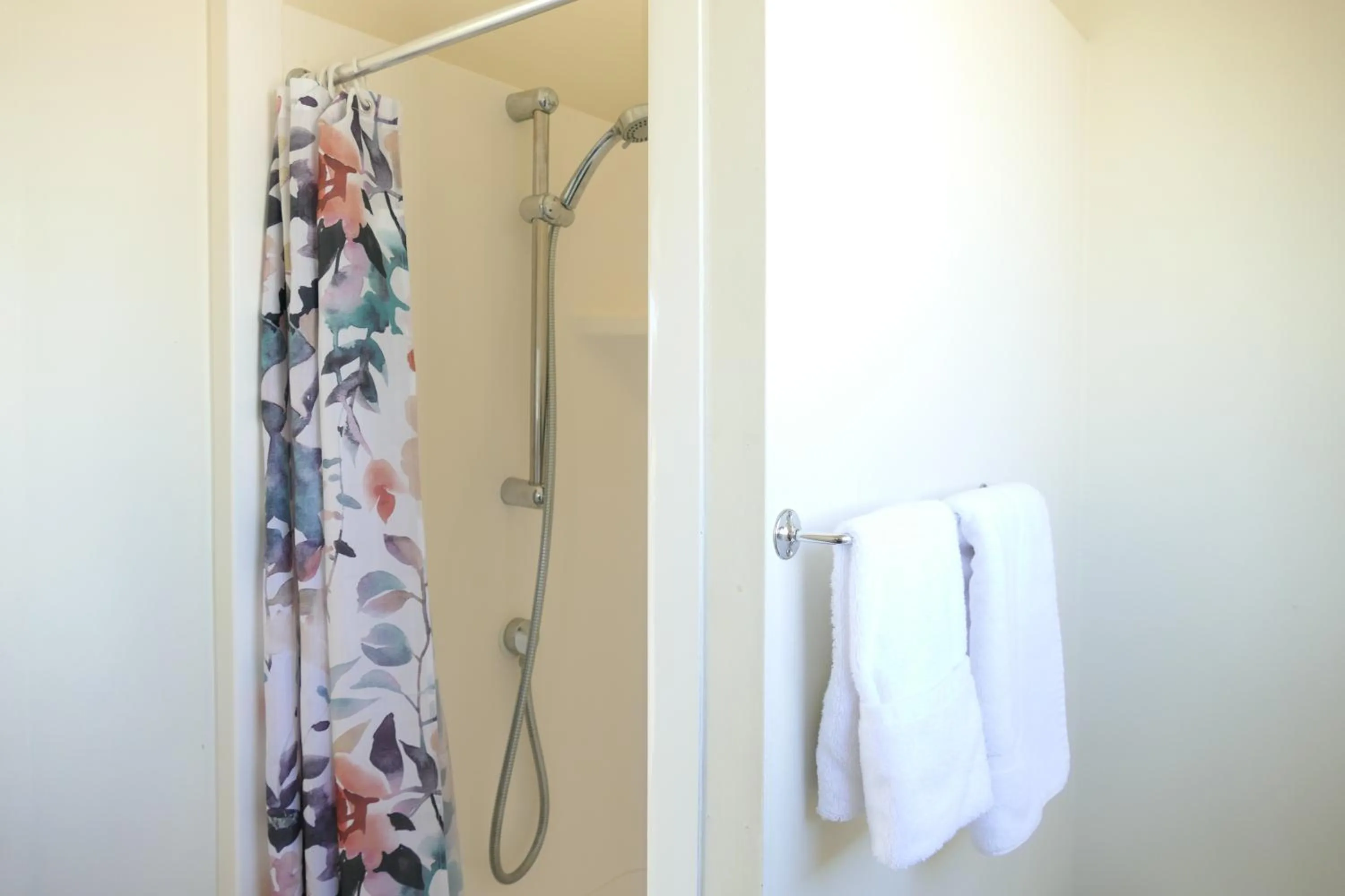 Shower in Riverside Whakatane Holiday Park