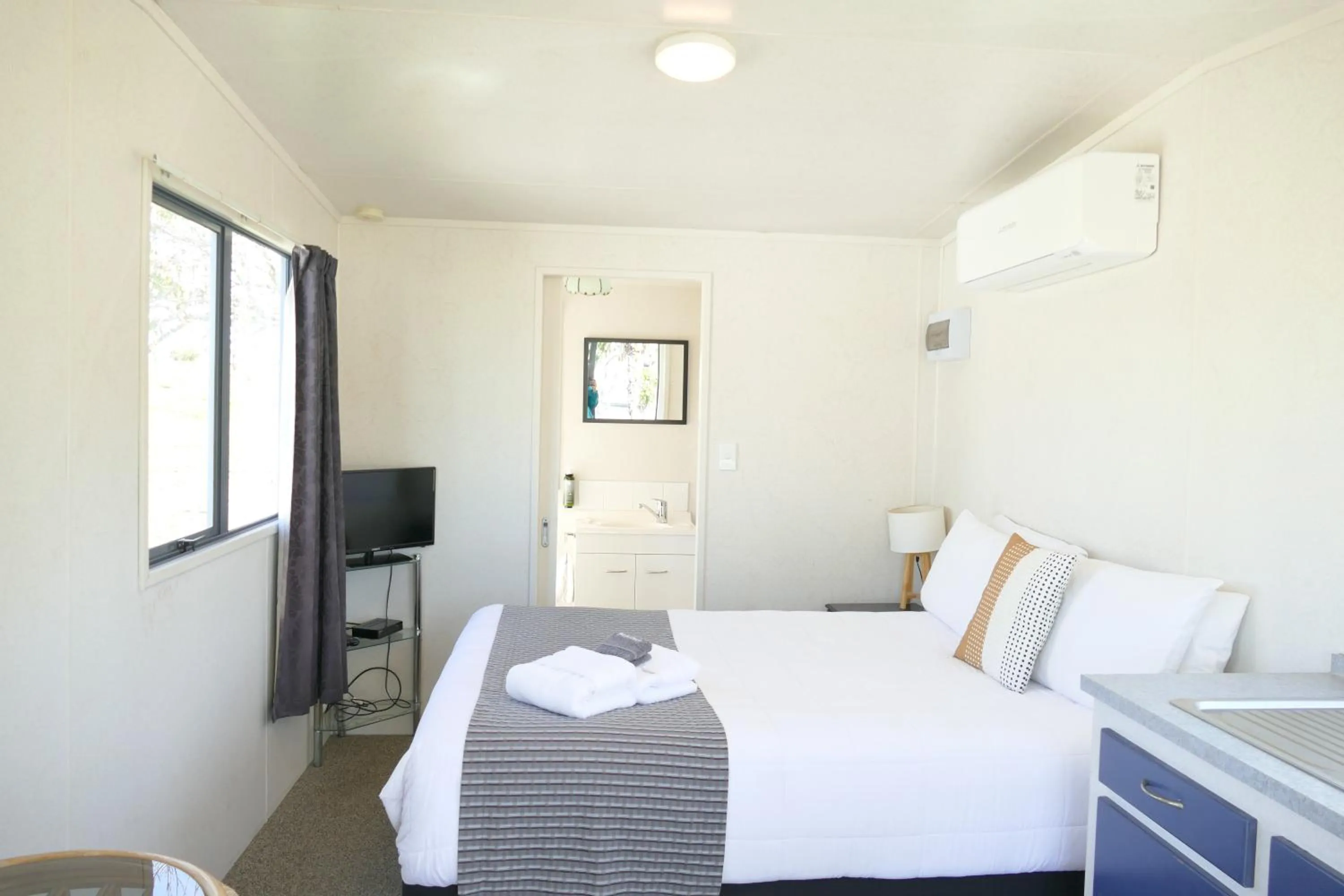 Bed in Riverside Whakatane Holiday Park