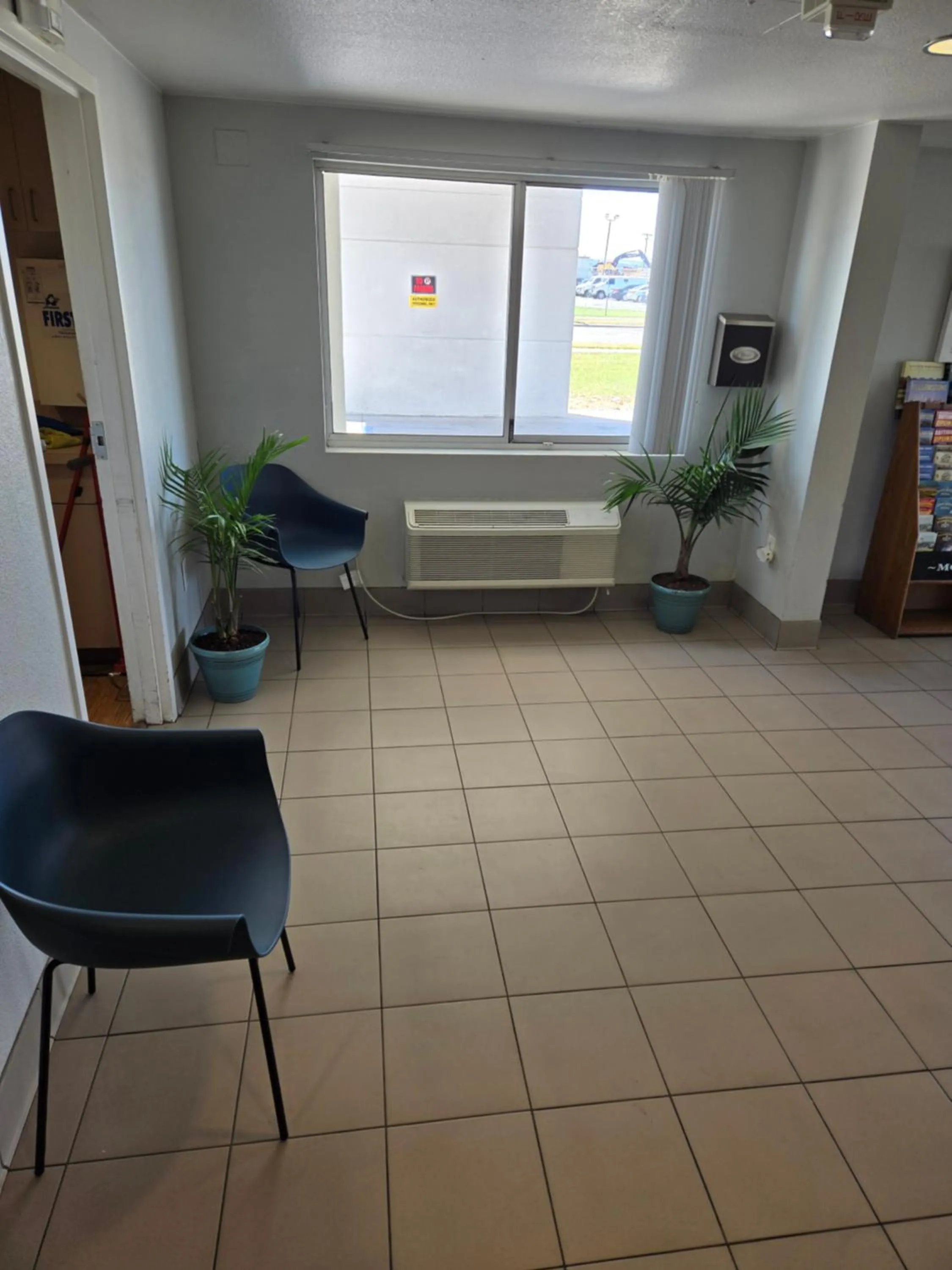 Lobby or reception in Motel 6-Billings, MT - North