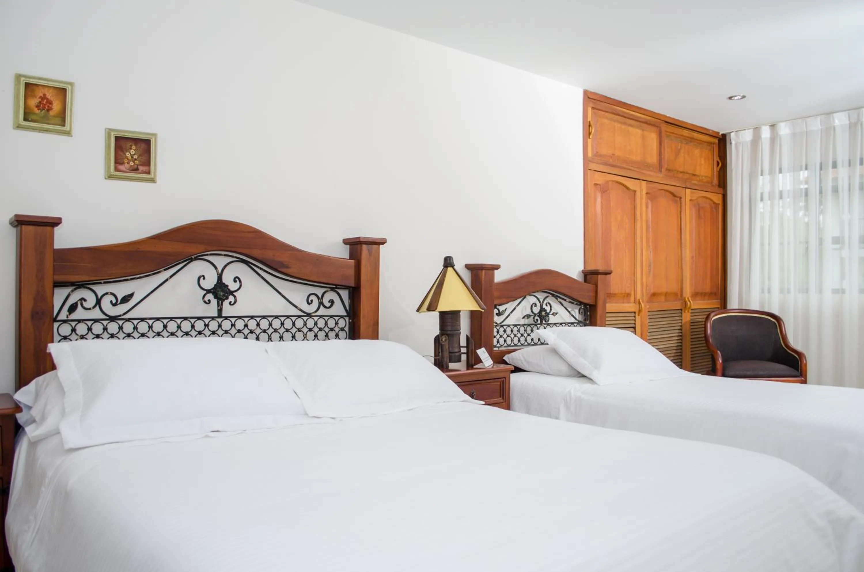 Bed in Finca Hotel Valparaíso