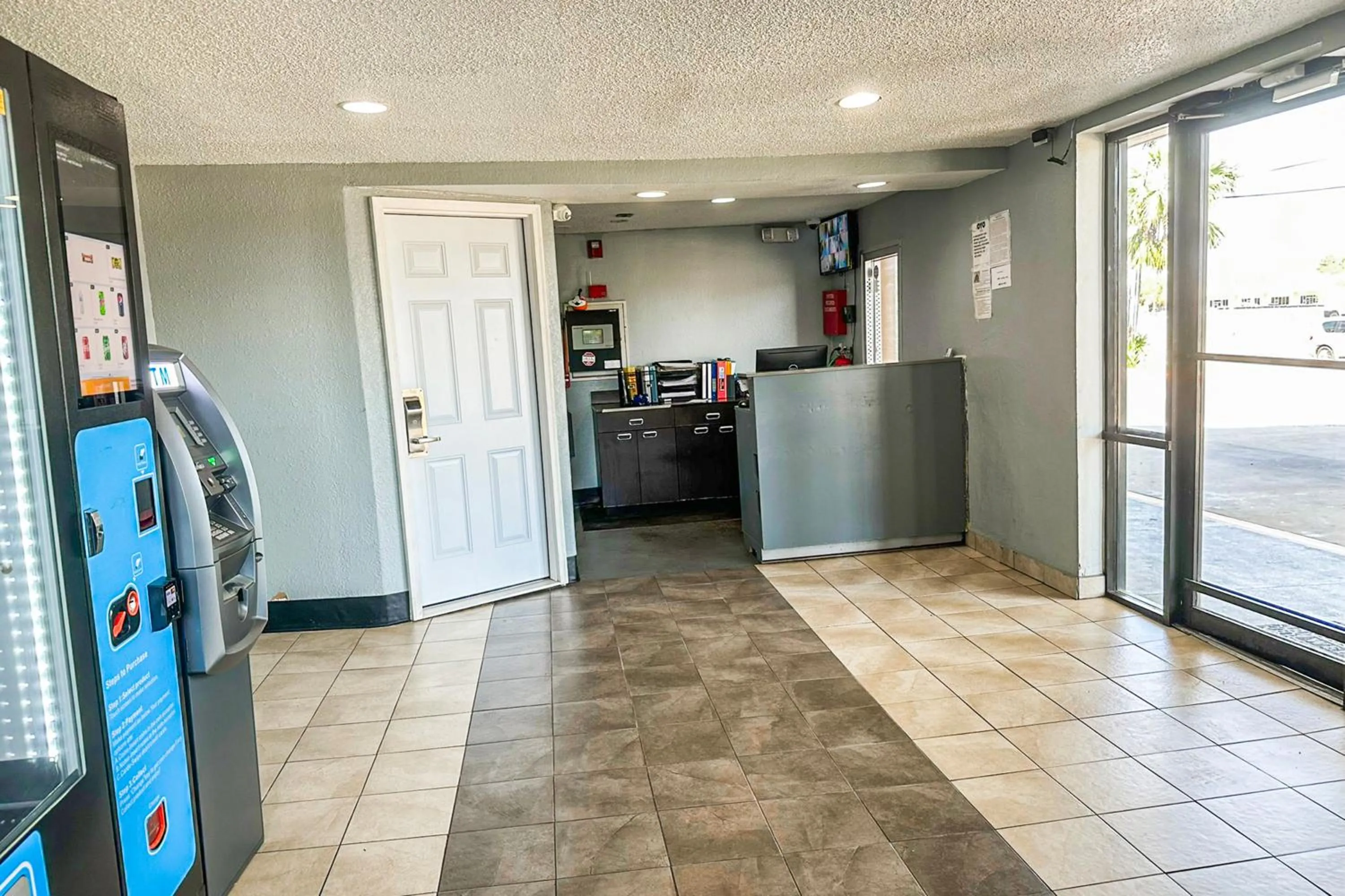 Lobby or reception in OYO Hotel Mobile, AL I-65 at Airport Blvd