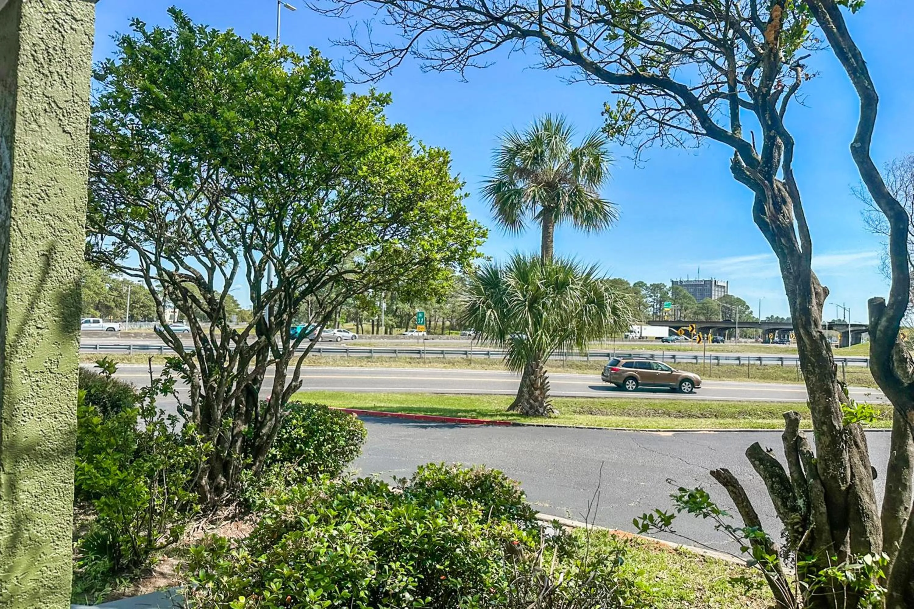 Facade/entrance in OYO Hotel Mobile, AL I-65 at Airport Blvd