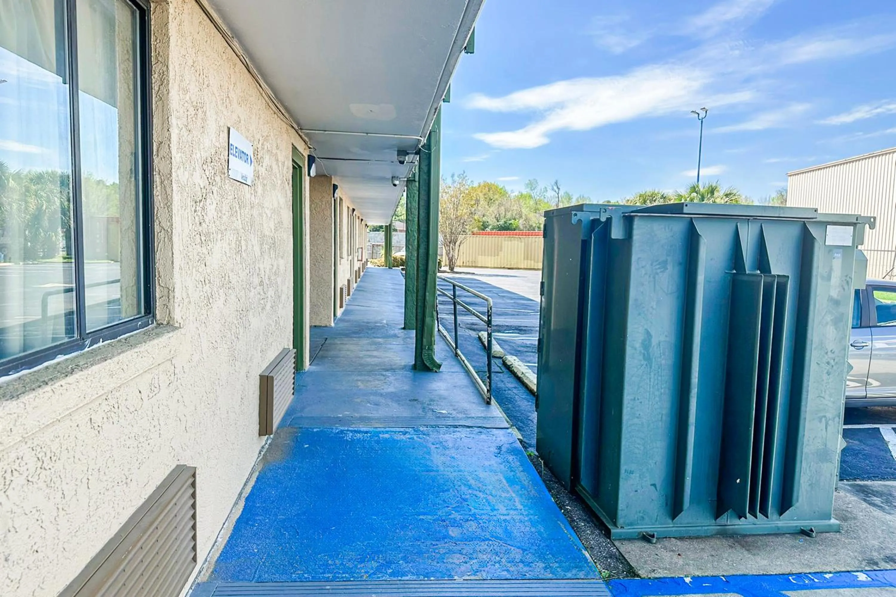 Area and facilities in OYO Hotel Mobile, AL I-65 at Airport Blvd