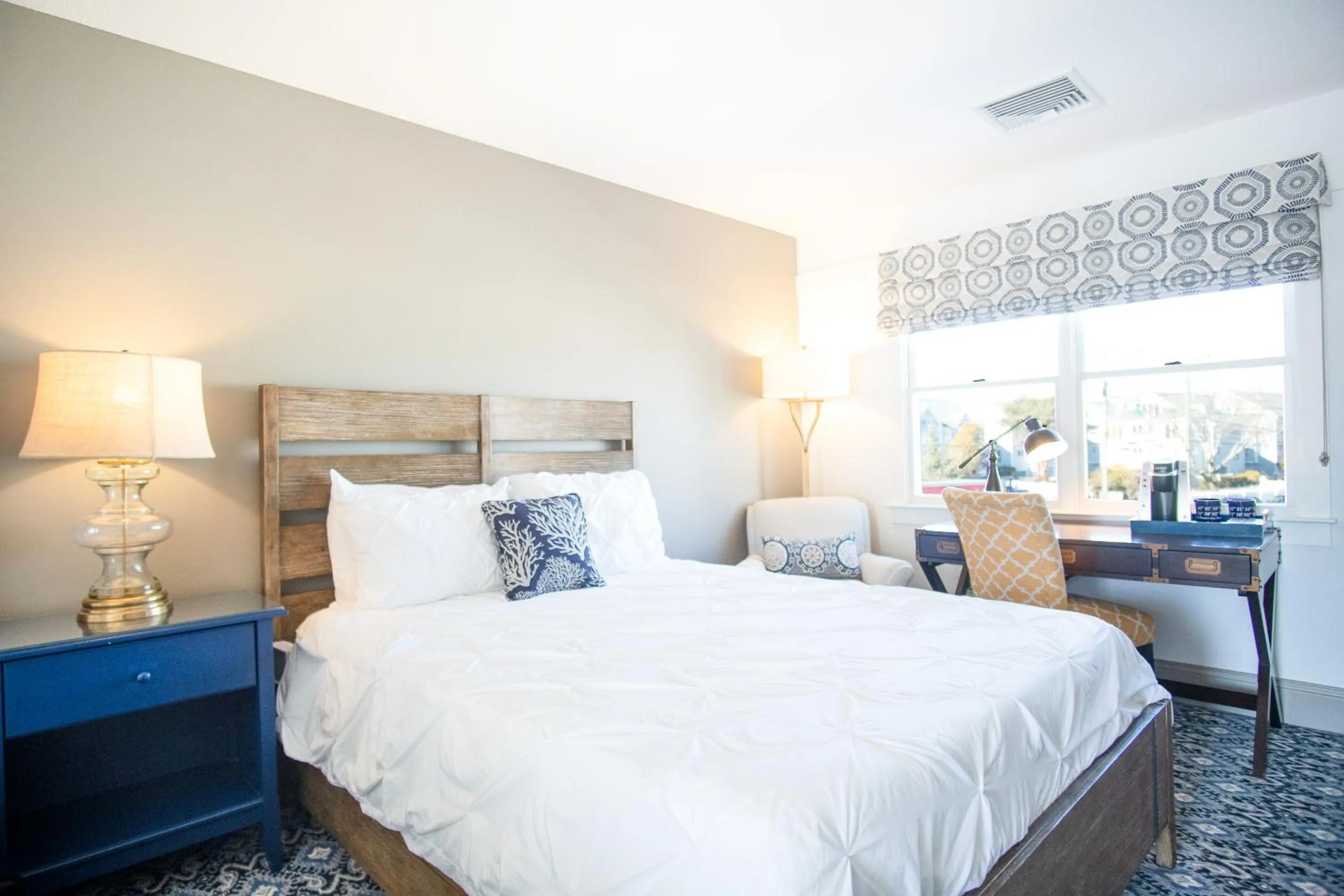 Bed in The Whaler's Inn