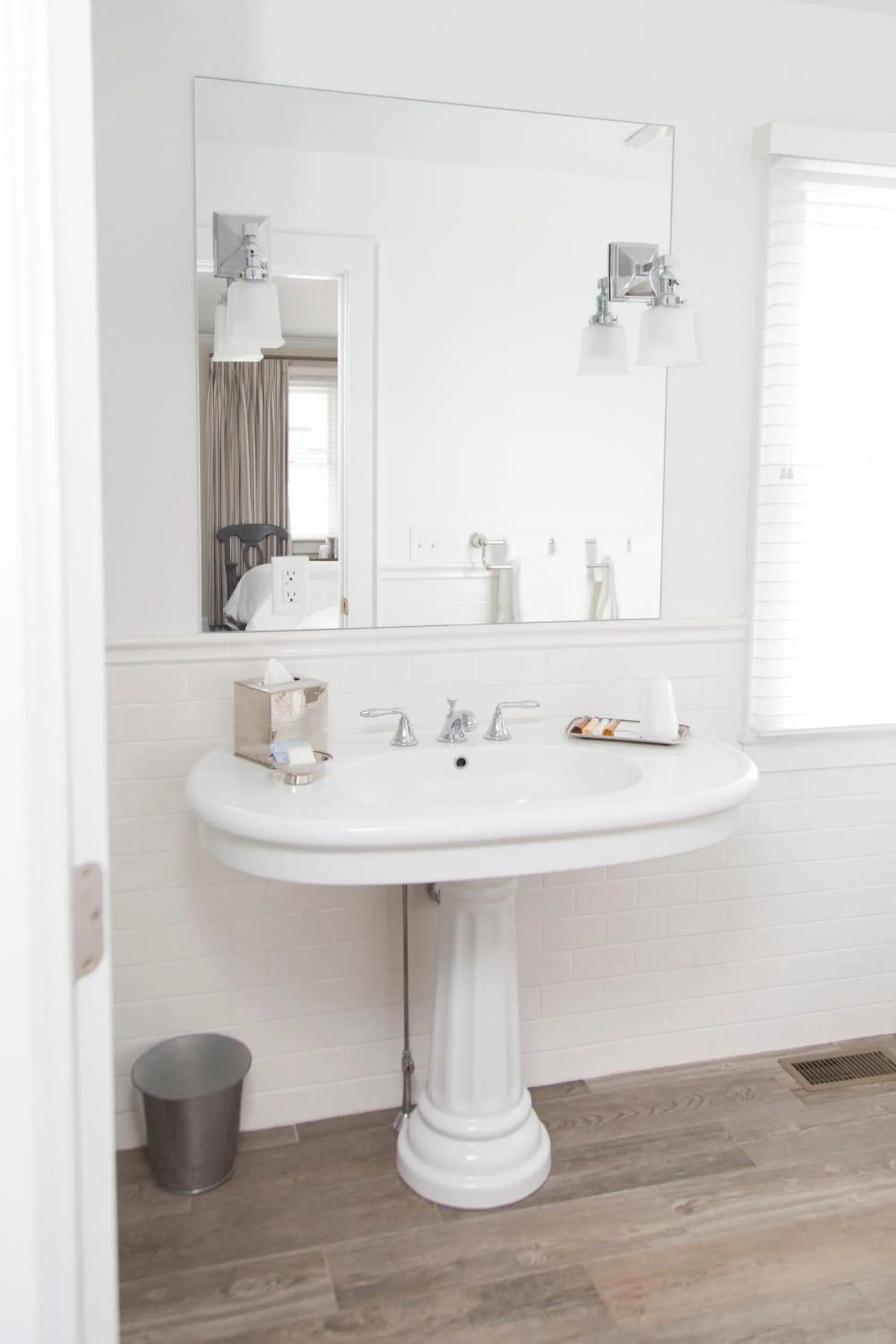 Bathroom in The Whaler's Inn