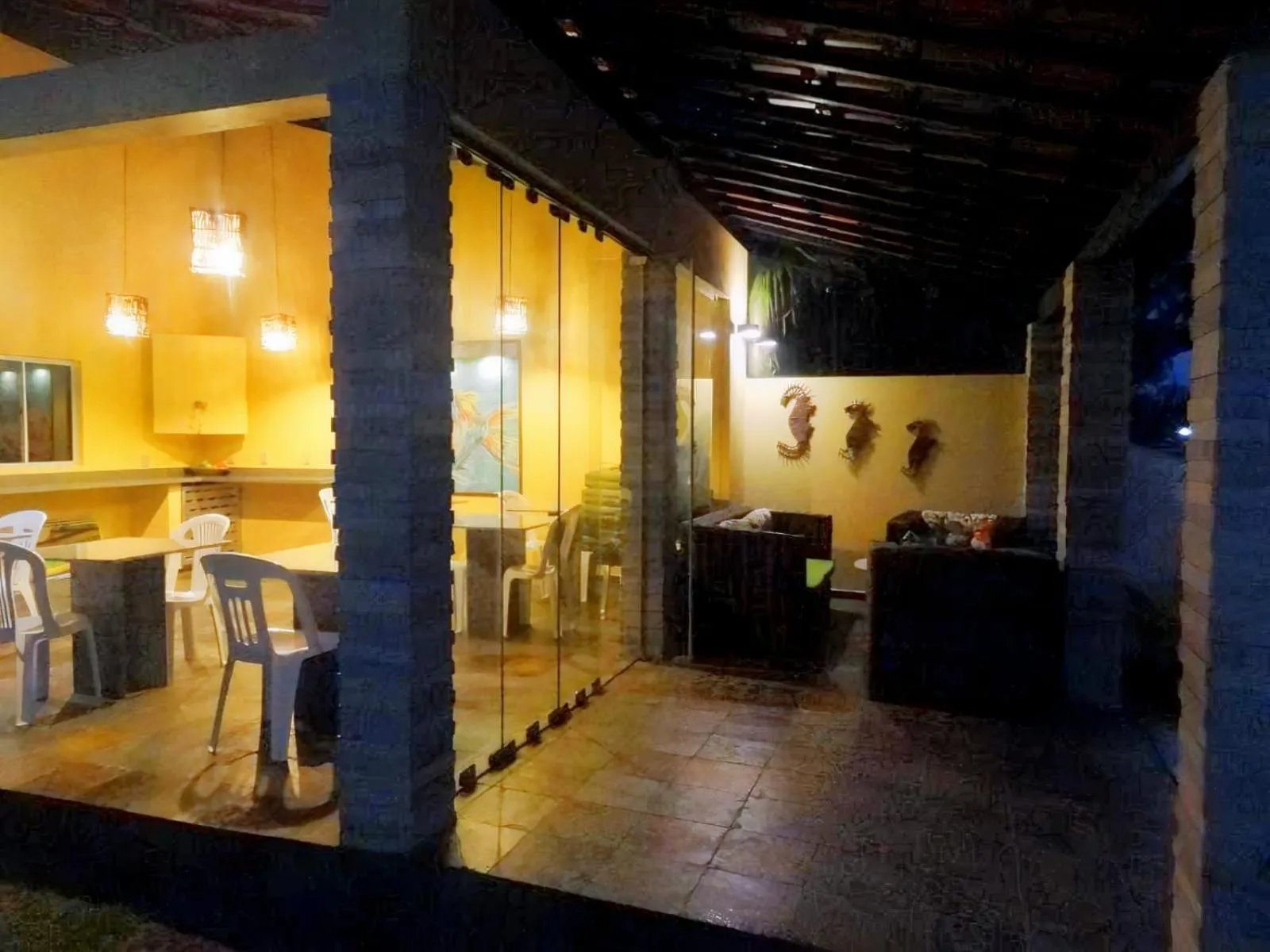 Restaurant/places to eat in Pousada Santo Aleixo