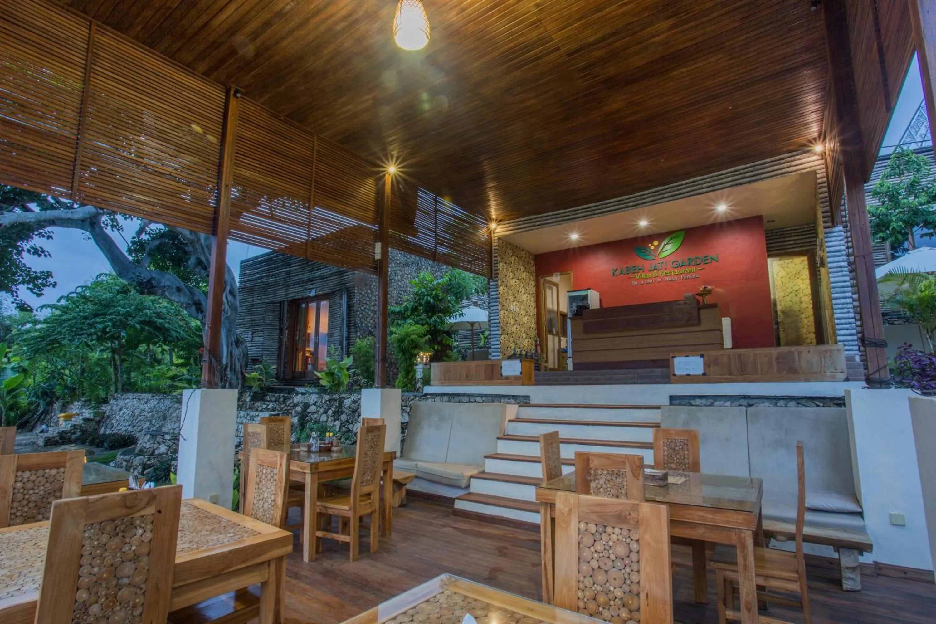 Restaurant/places to eat in Horizon Nusa Penida