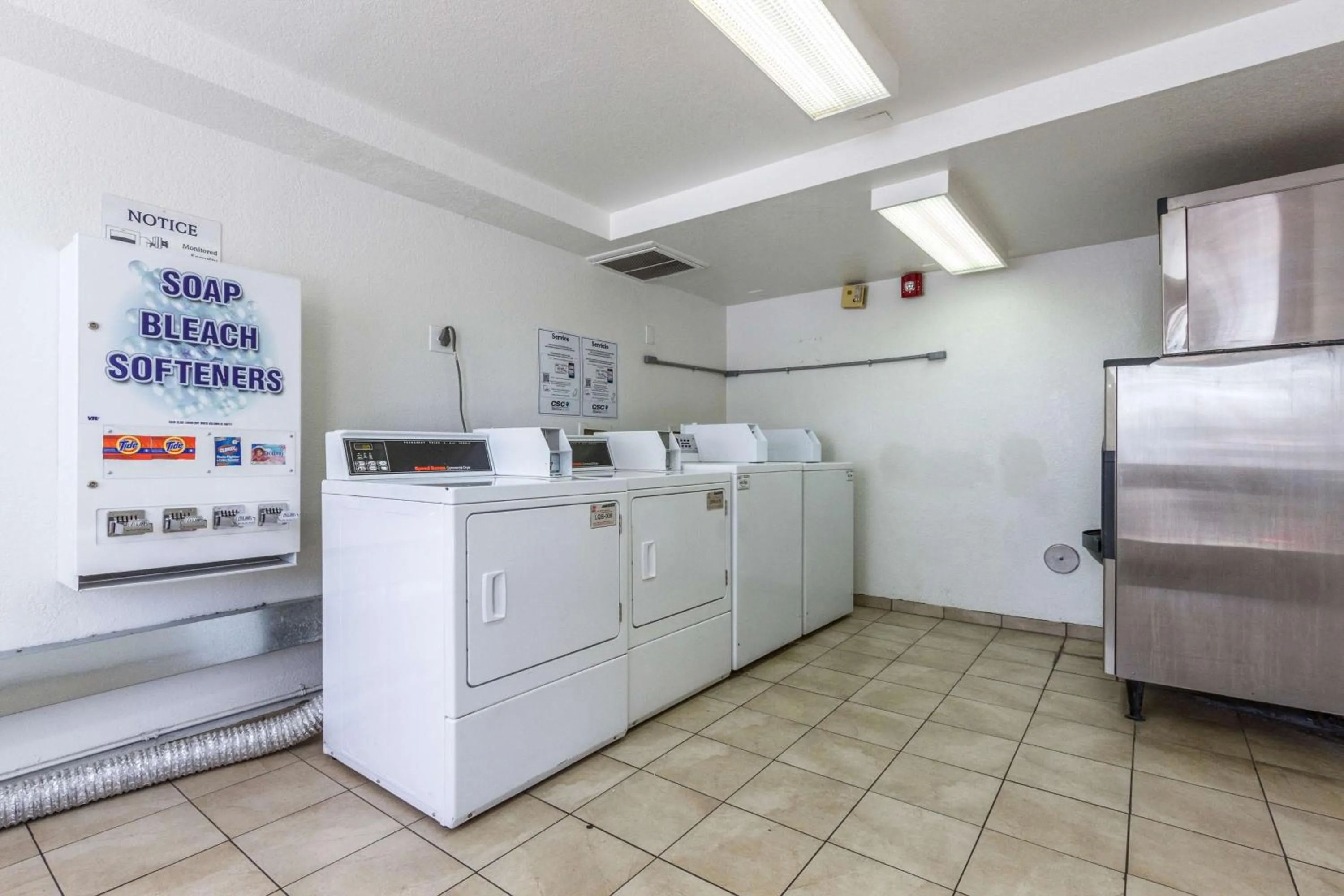 laundry in Motel 6 Tempe, AZ Phoenix Airport Priest Dr