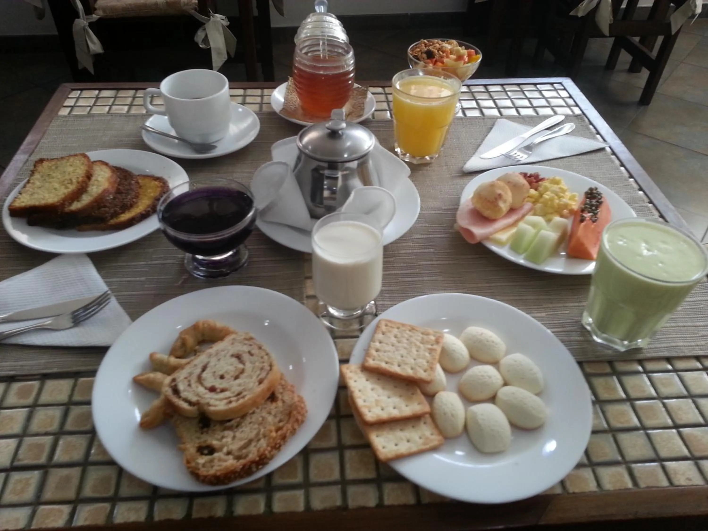 Breakfast in Hotel Bramig