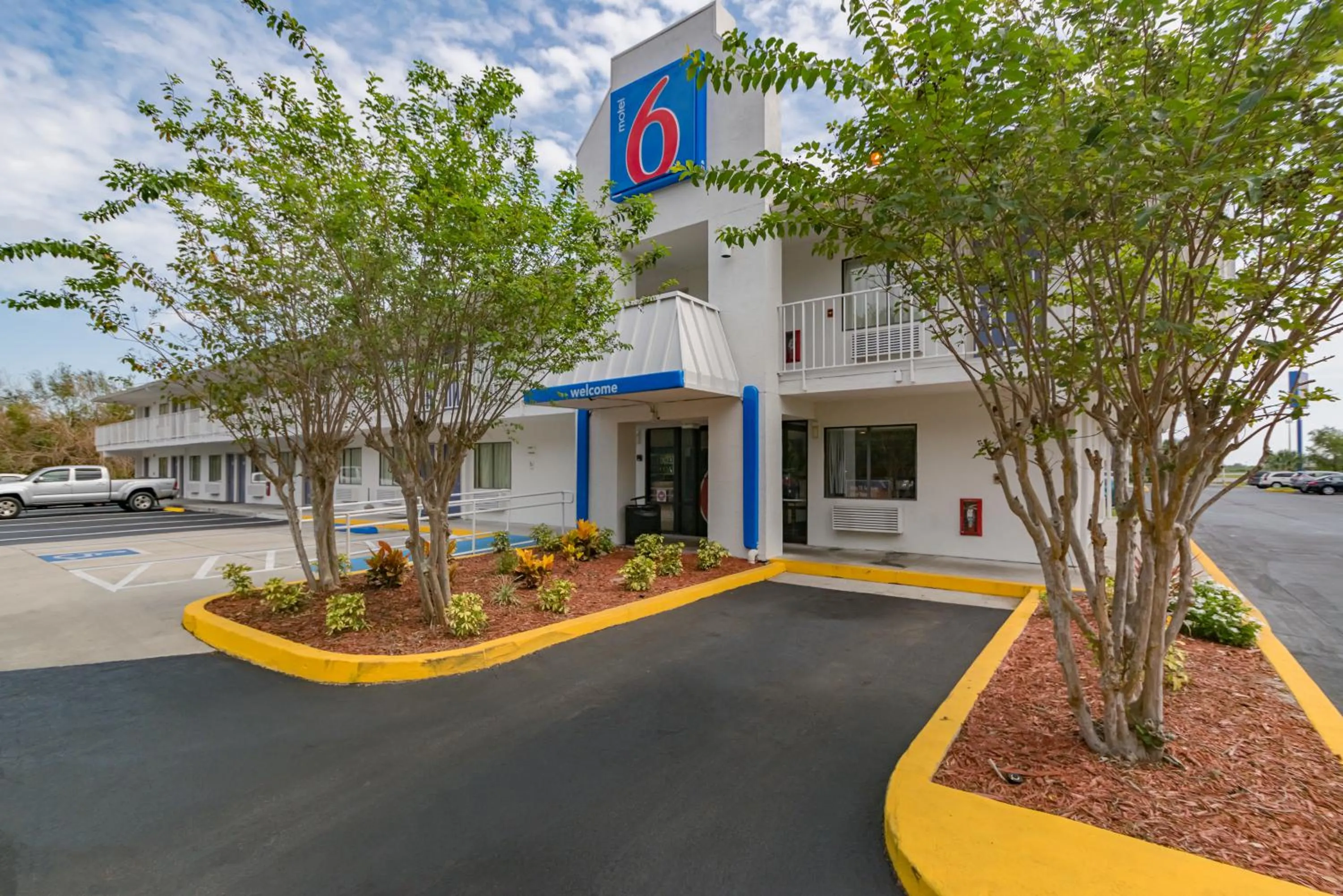 Property building in Motel 6-Ft. Pierce, FL