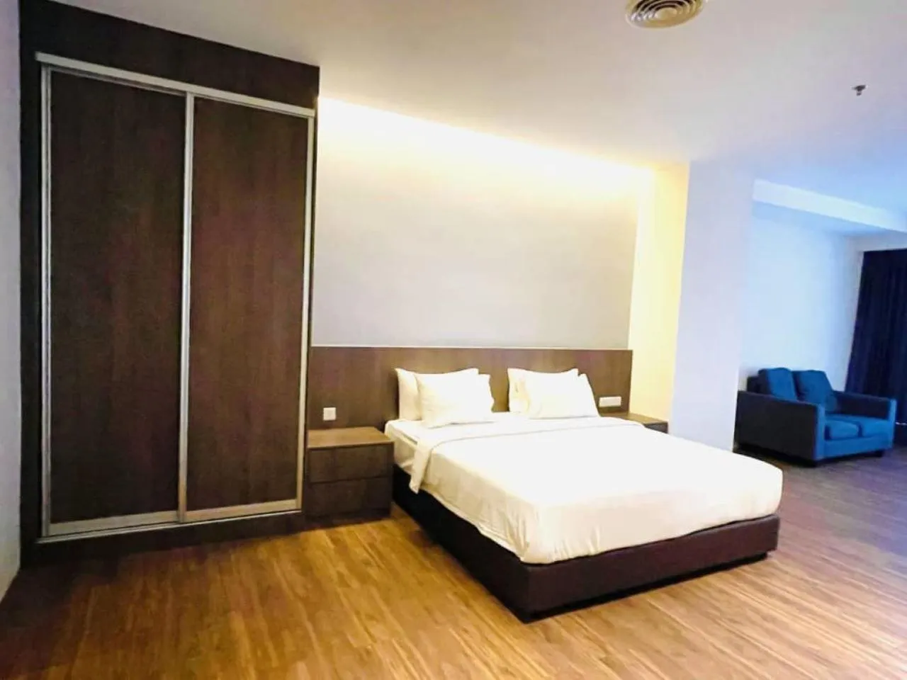 Bed in Imperial Regency Suites & Petaling Jaya