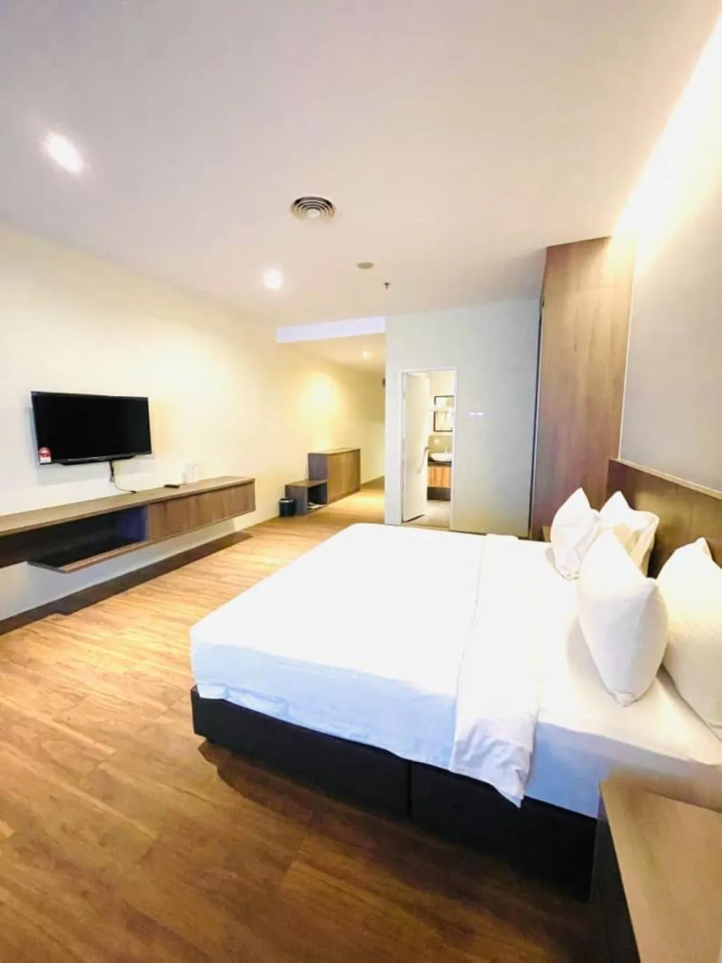 Bed in Imperial Regency Suites & Petaling Jaya