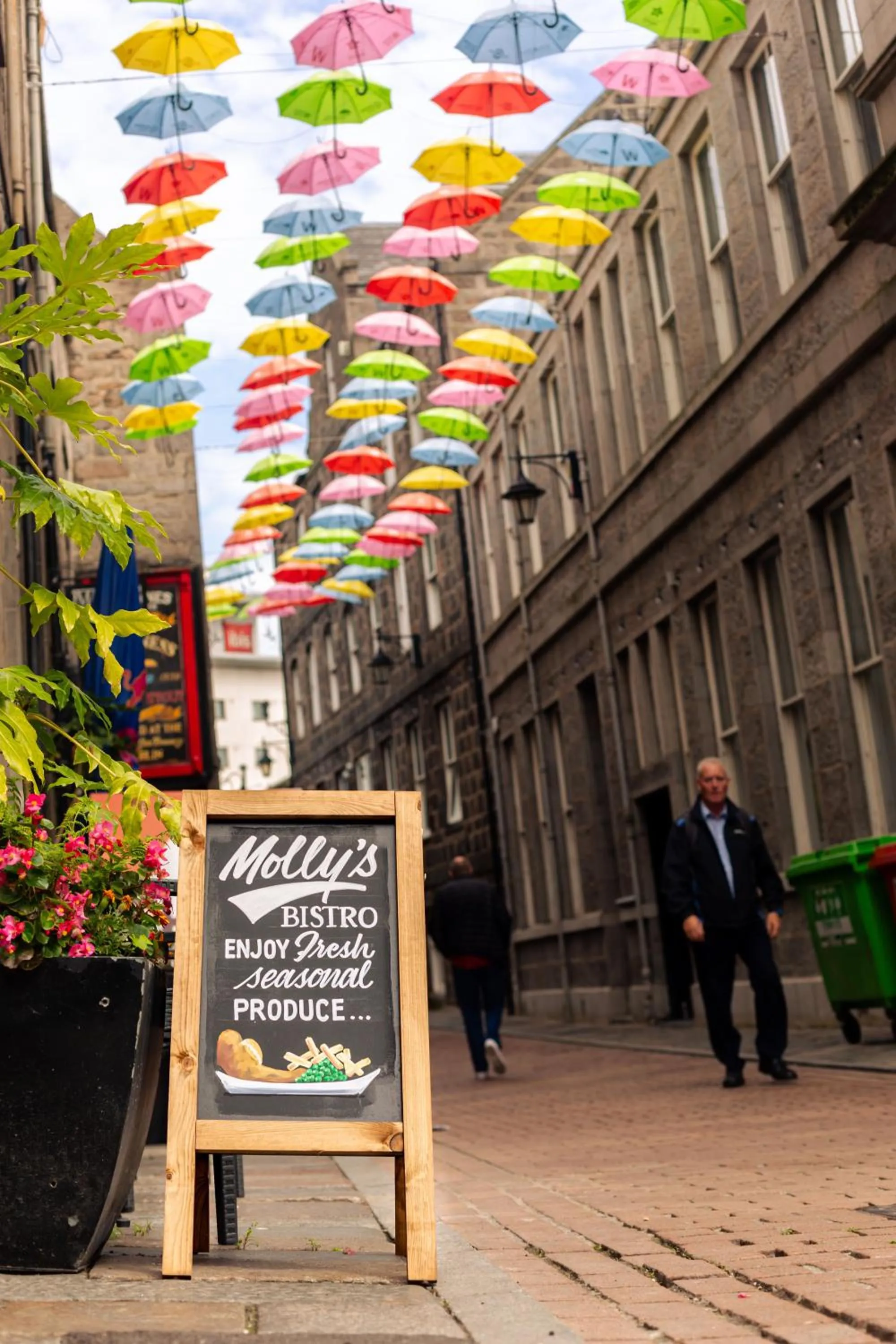 Street view in Aberdeen Douglas Hotel