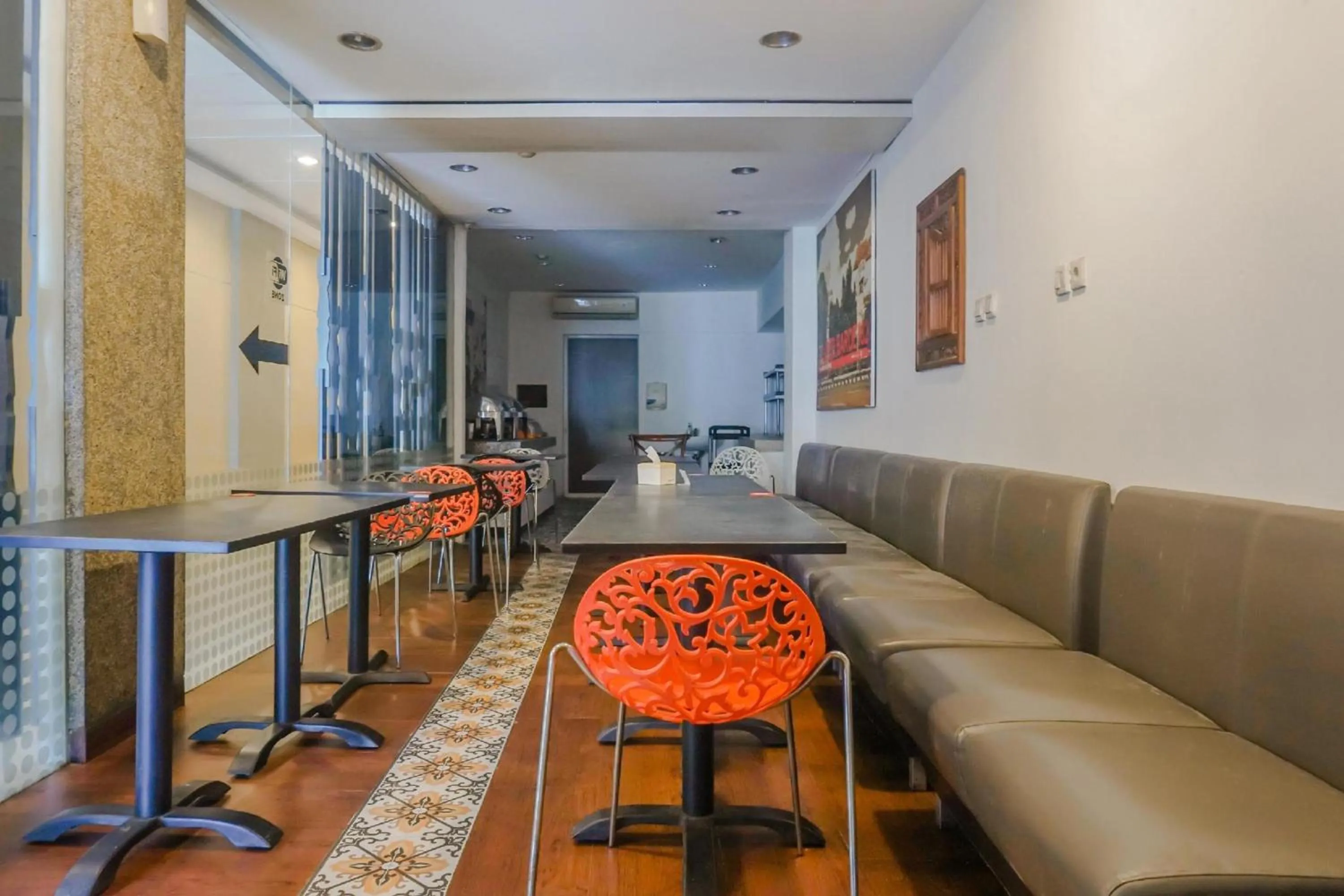 Restaurant/places to eat in Collection O Hotel Antara