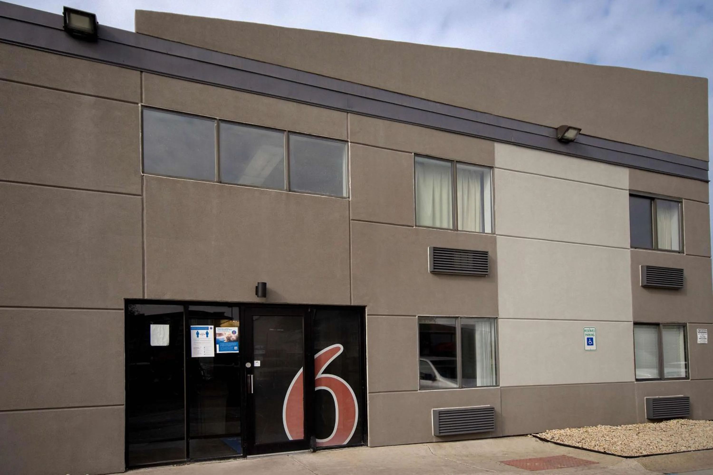 Property building in Motel 6-Merrillville, IN