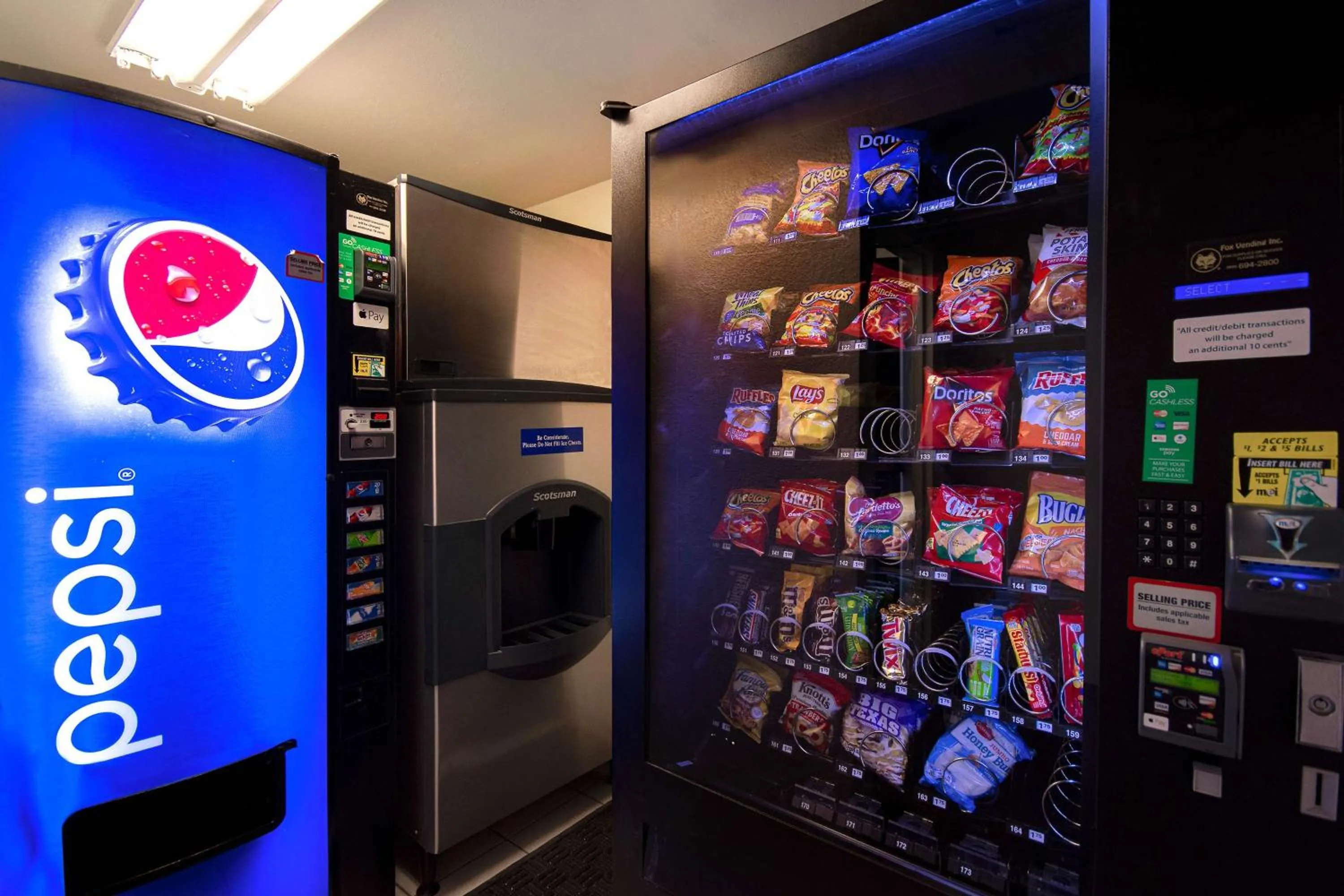 vending machine in Motel 6-Merrillville, IN