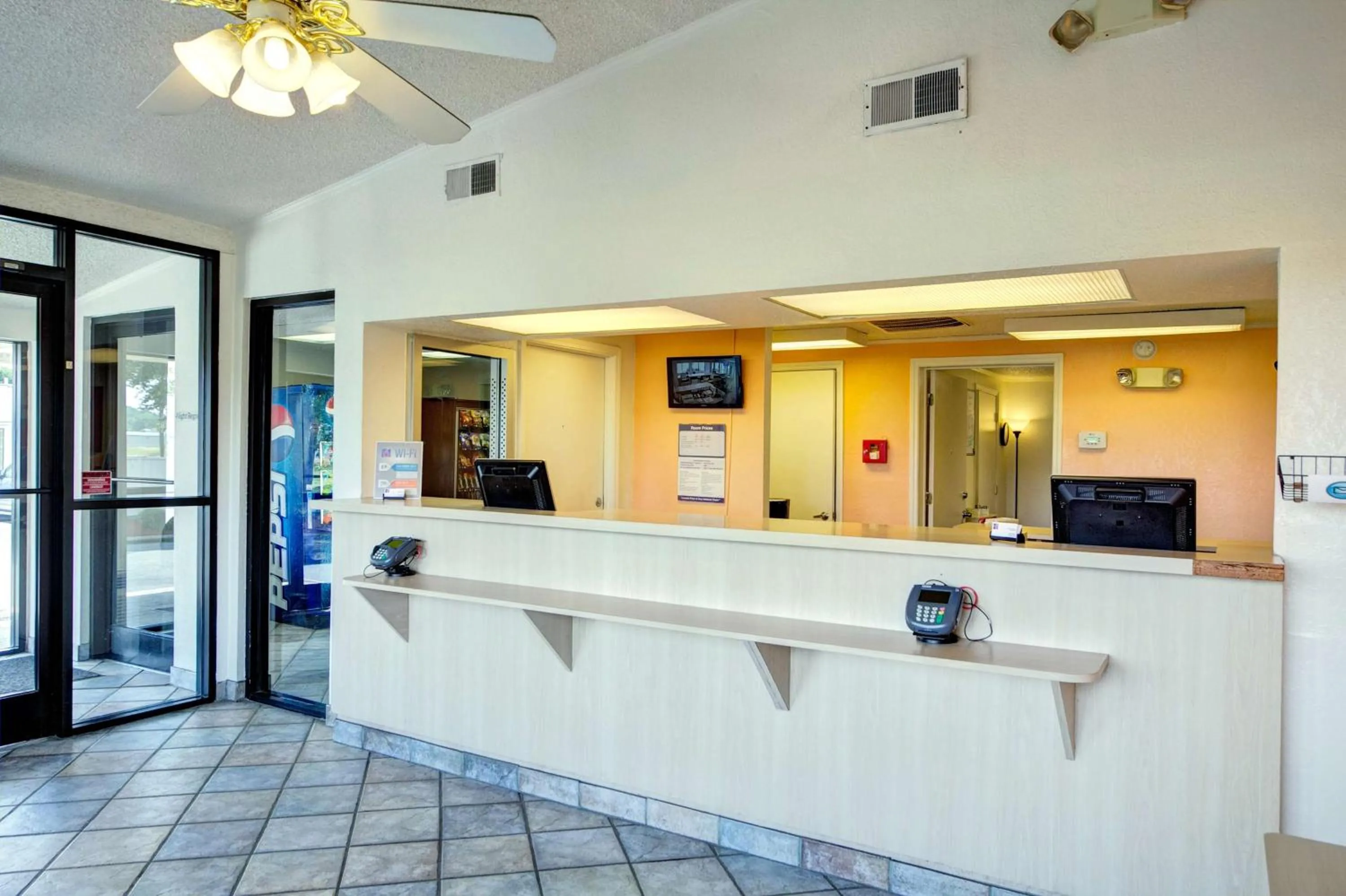 Lobby or reception in Knights Inn Burlington NC