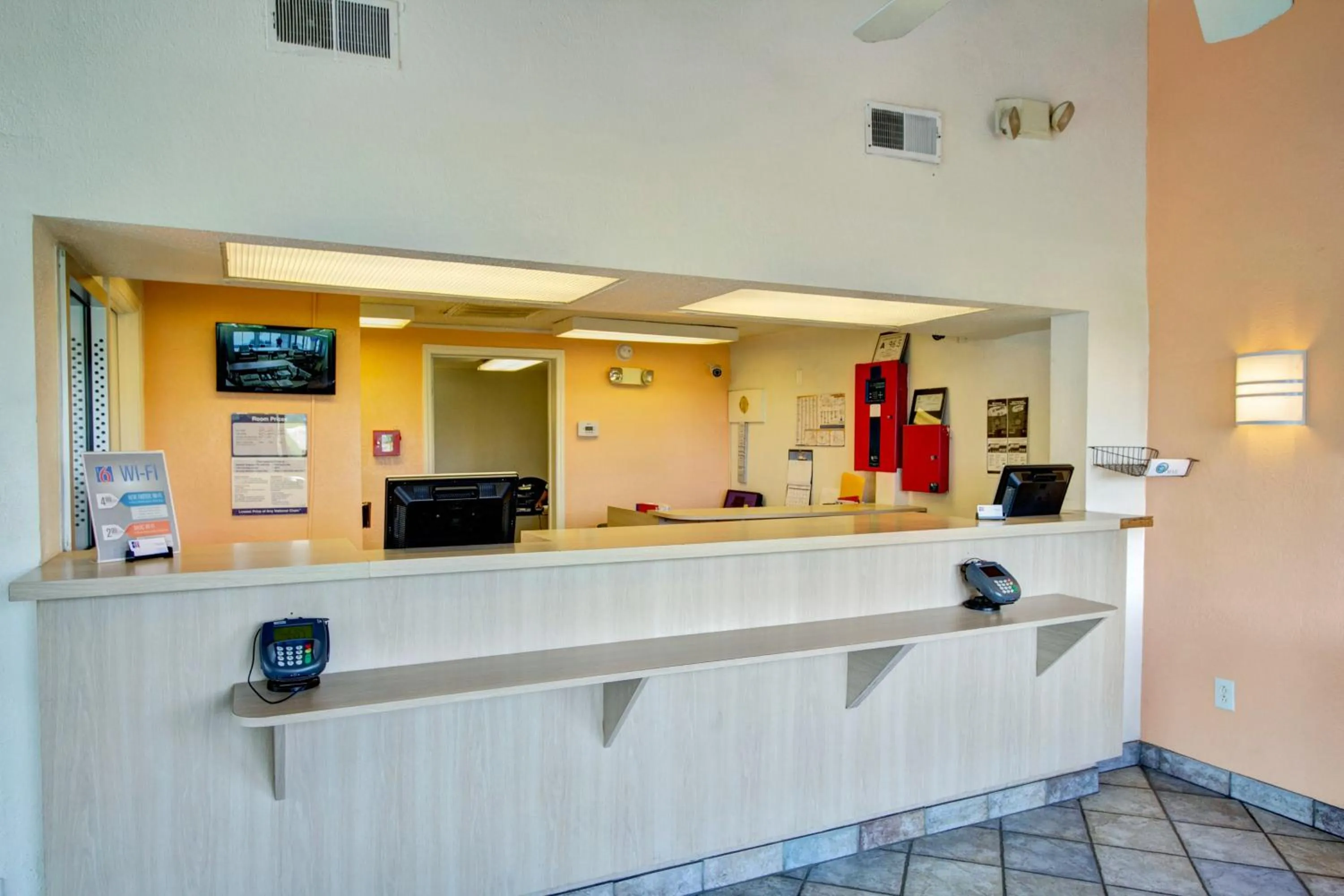 Lobby or reception in Knights Inn Burlington NC