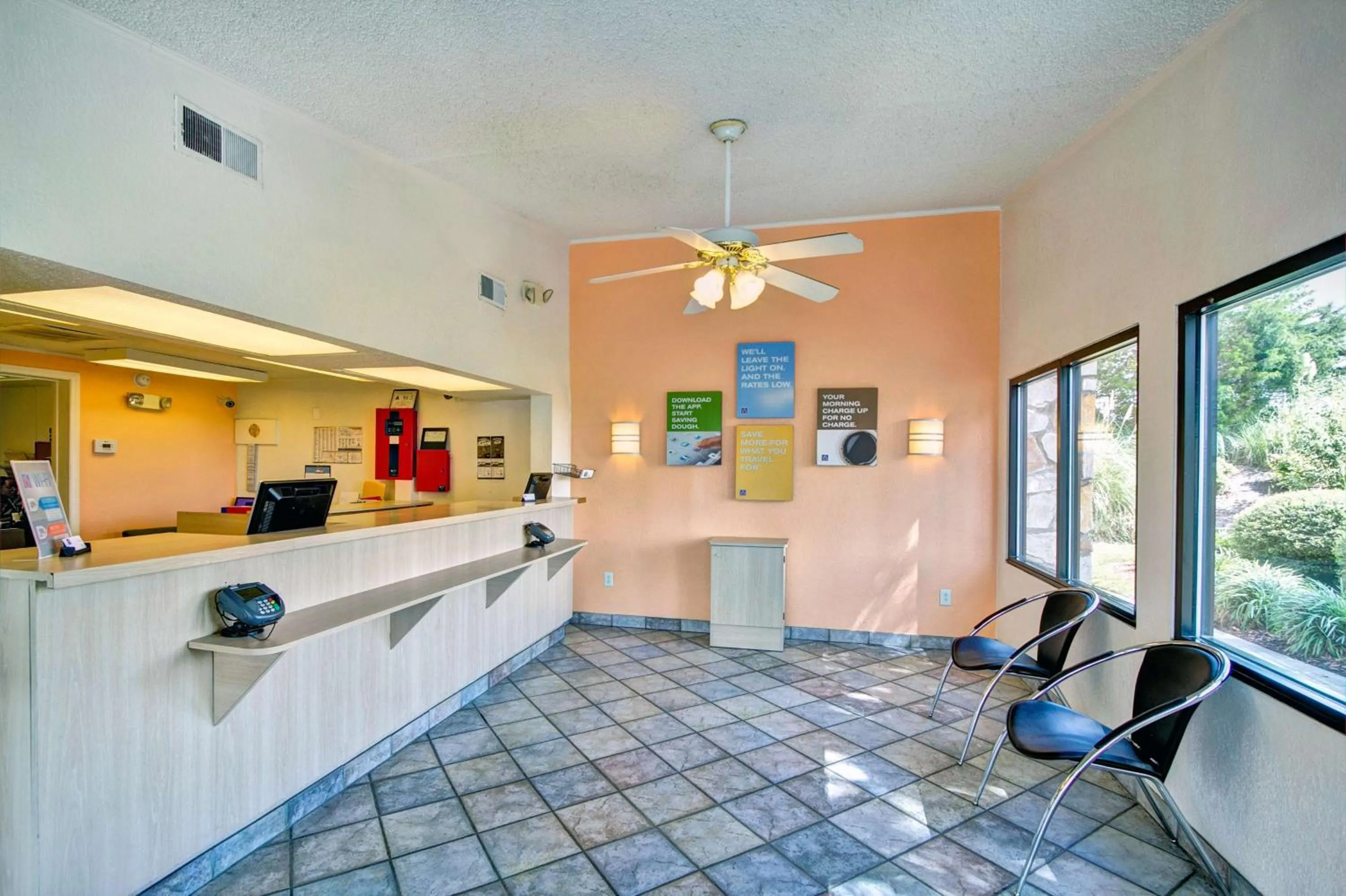 Lobby or reception in Knights Inn Burlington NC