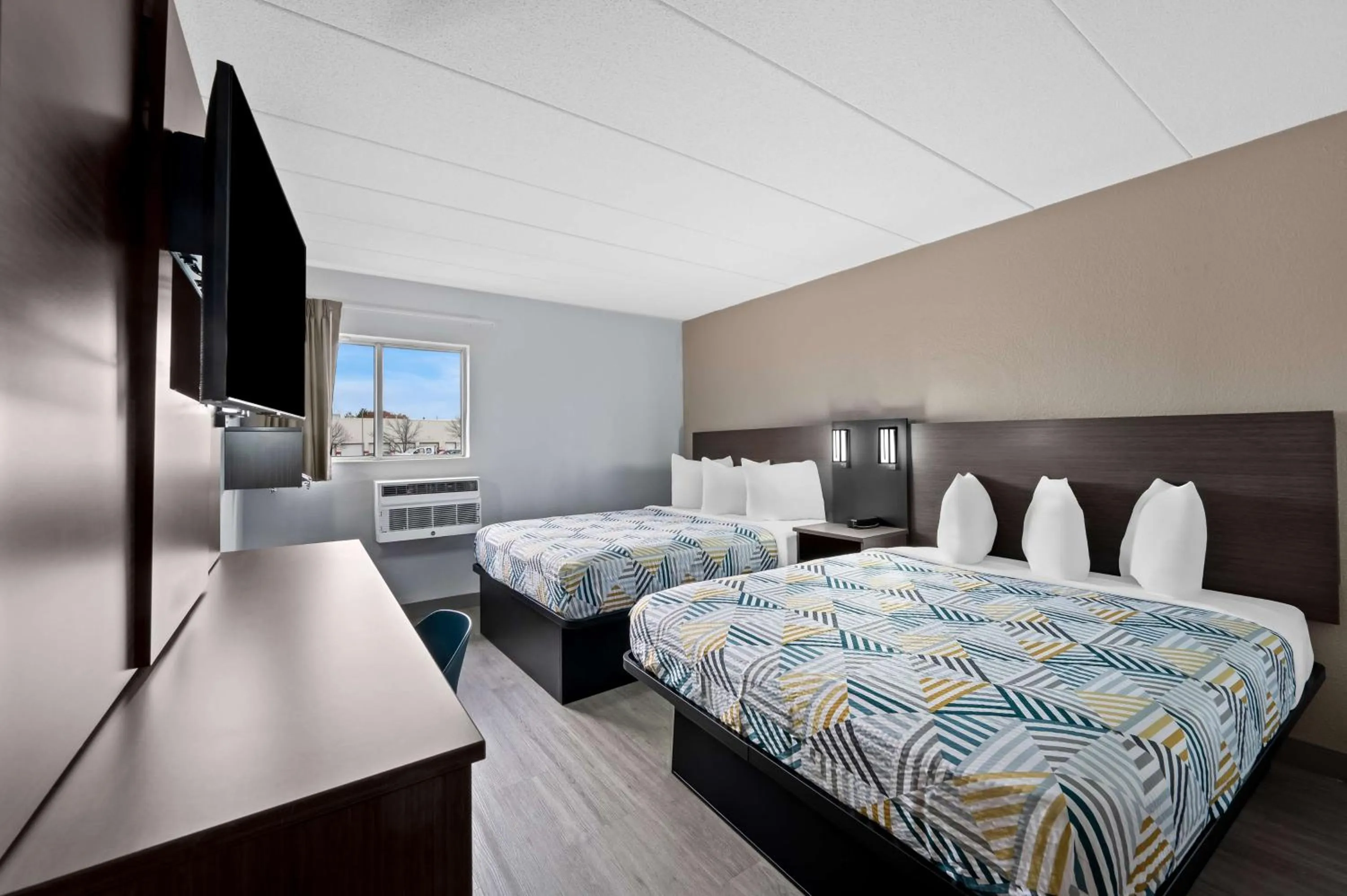 Bedroom, Bed in Motel 6-Portland, ME