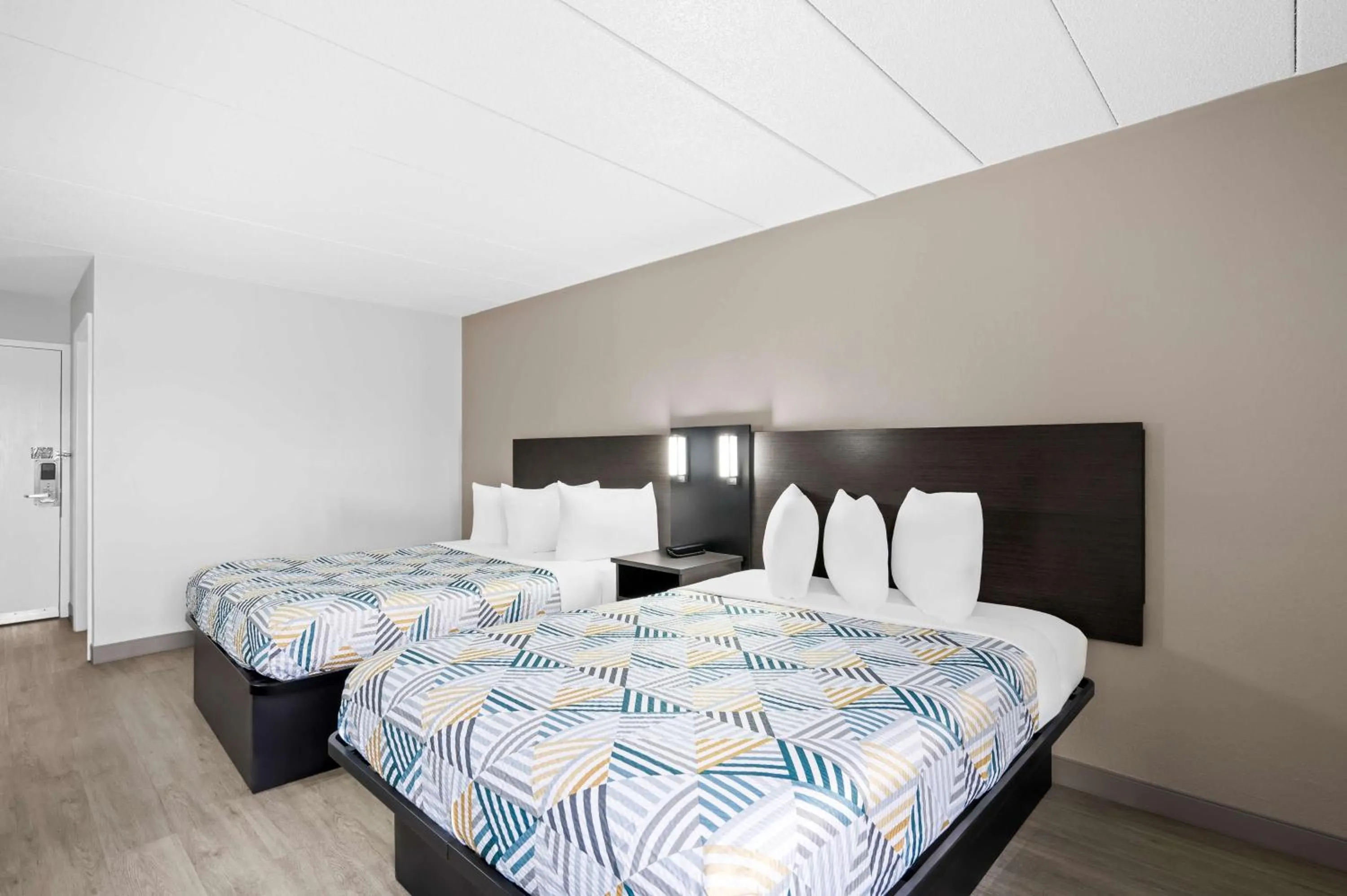 Bedroom, Bed in Motel 6-Portland, ME