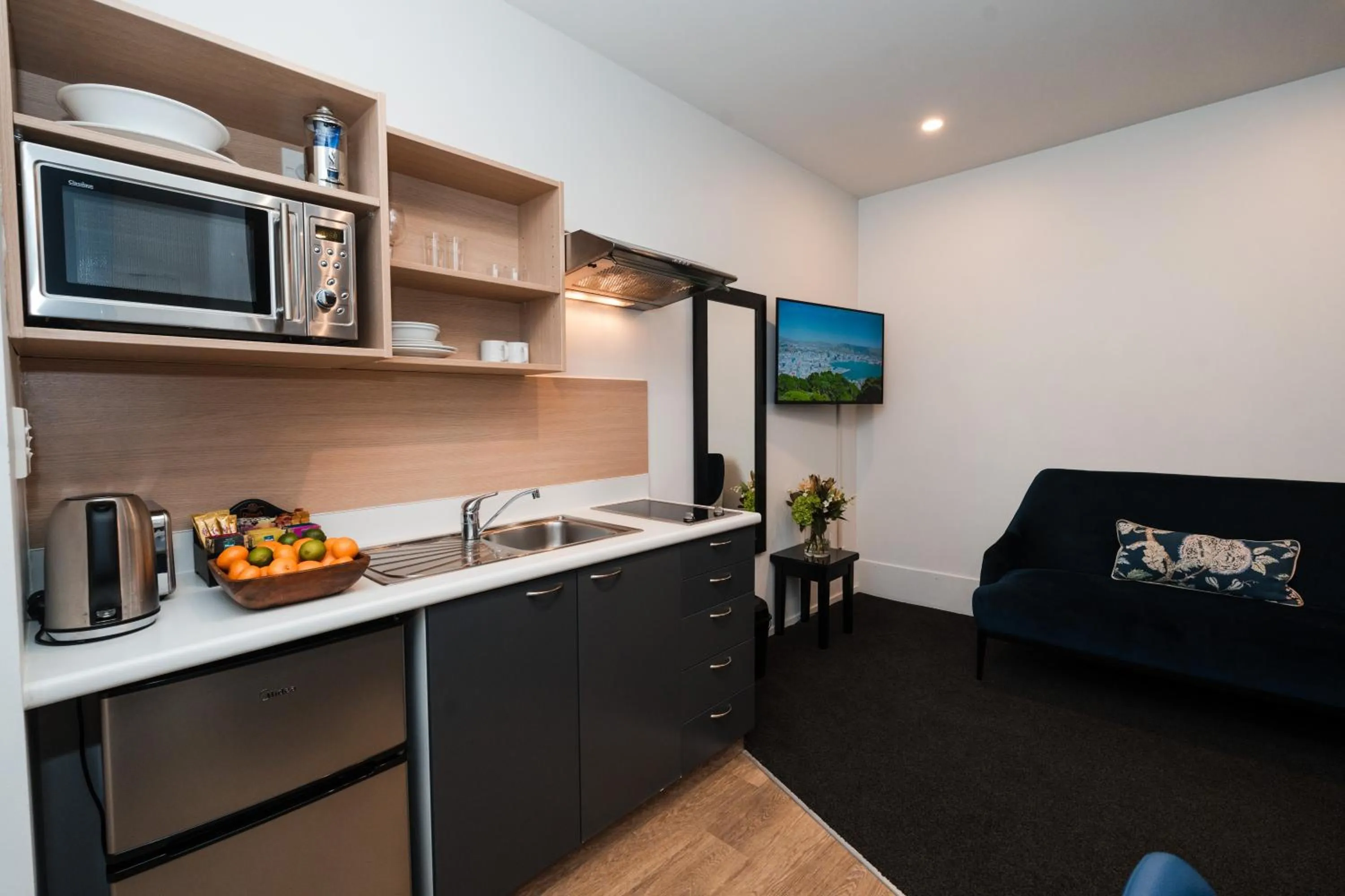 Kitchen or kitchenette in Gilmer Apartment Hotel