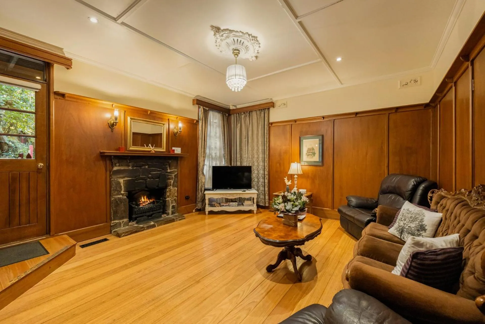 Arnica Views Summit Retreat