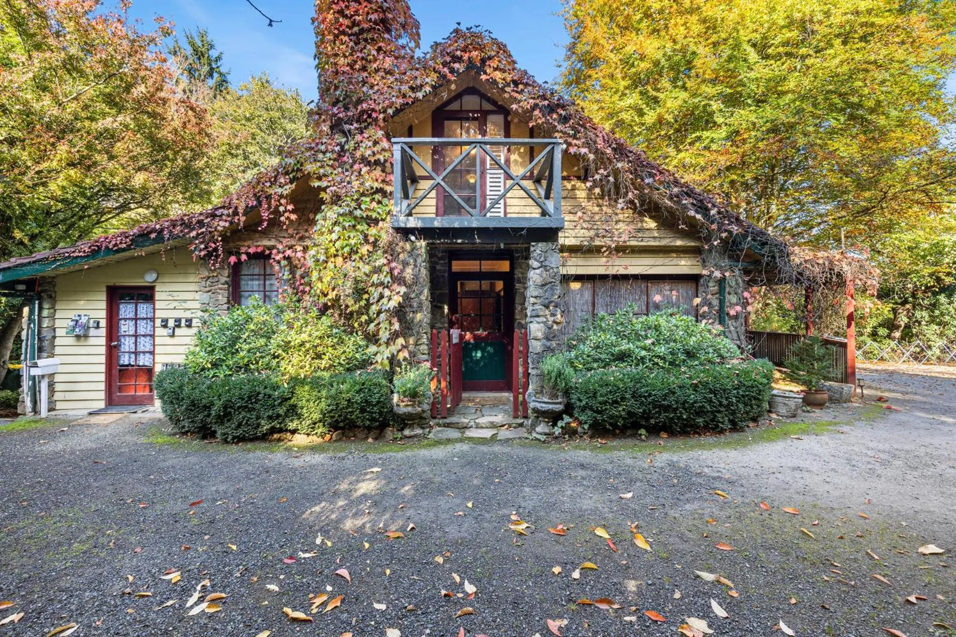 Arnica Views Summit Retreat