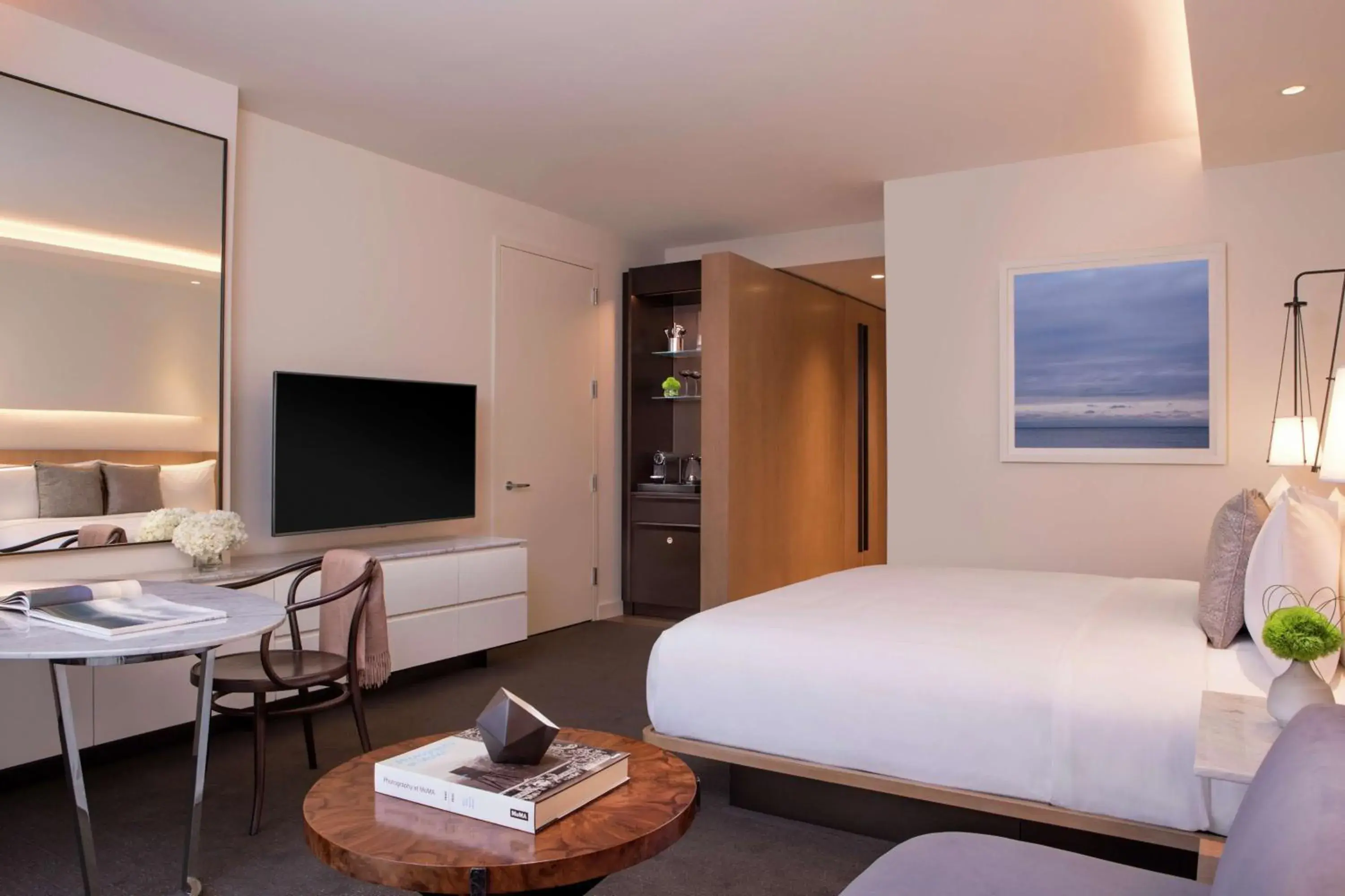 Deluxe King Room in Conrad Washington DC Deluxe King Room in Conrad Washington DC