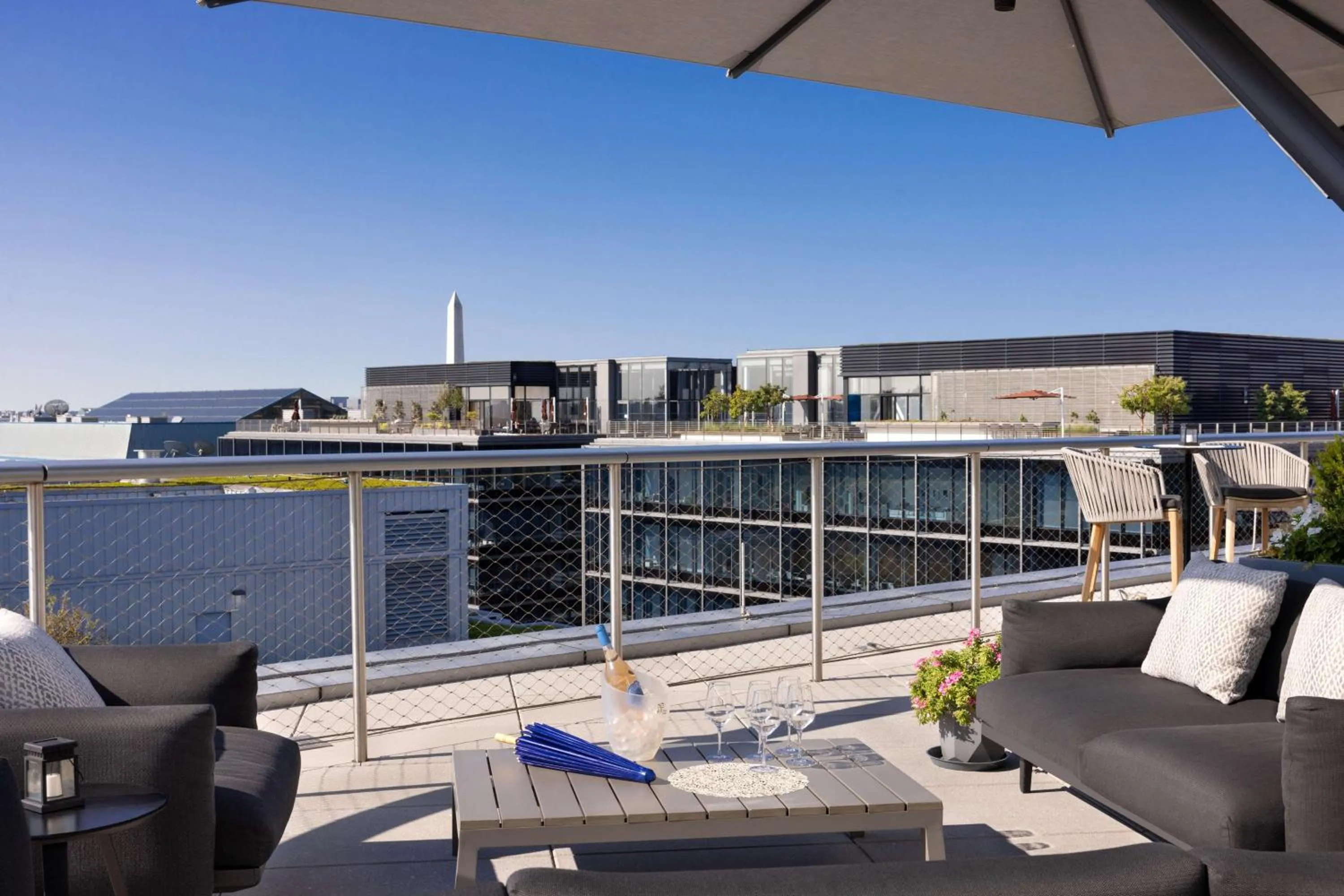 Dining area in Conrad Washington DC