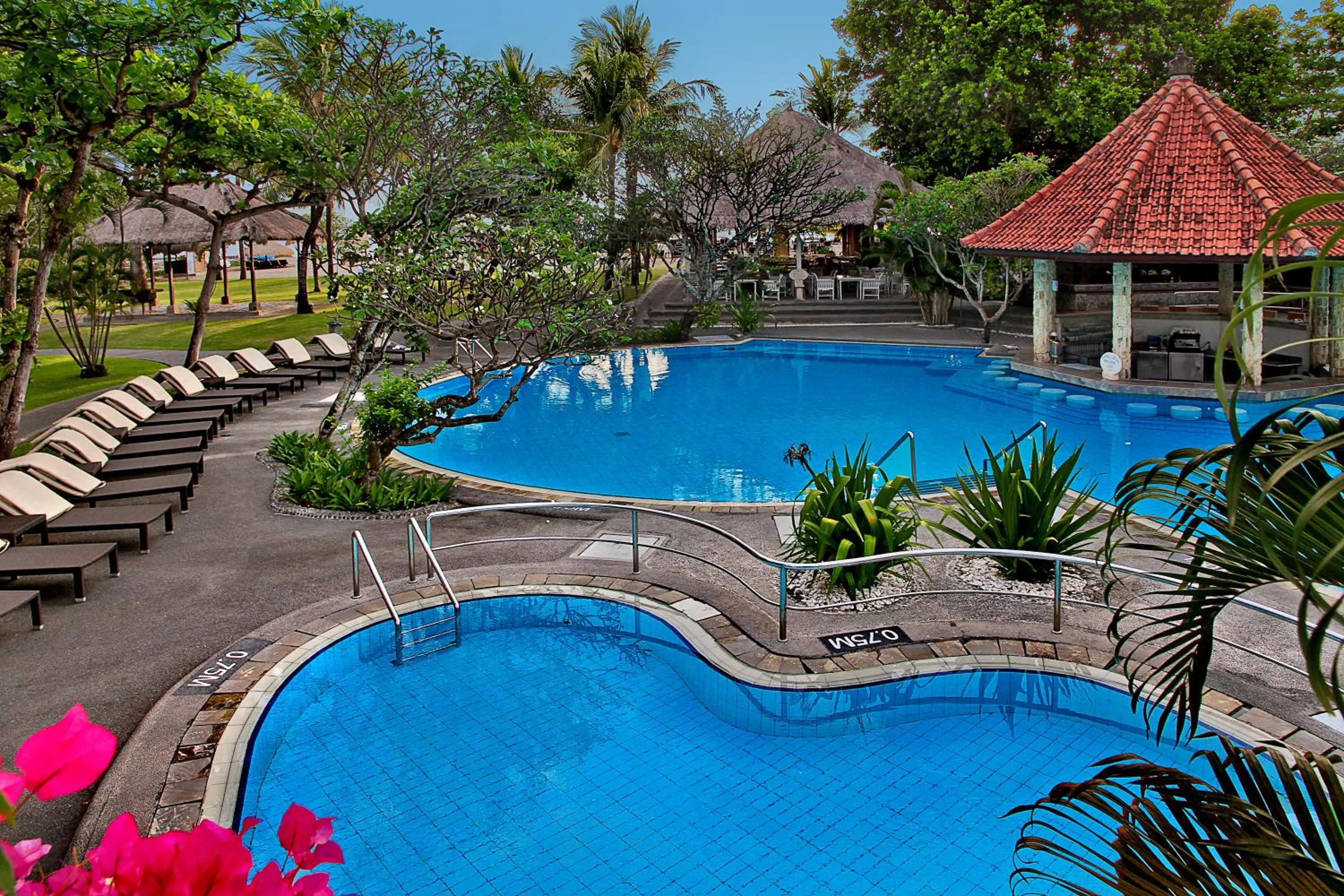 Swimming pool in SOL by Meliá Benoa Bali All inclusive