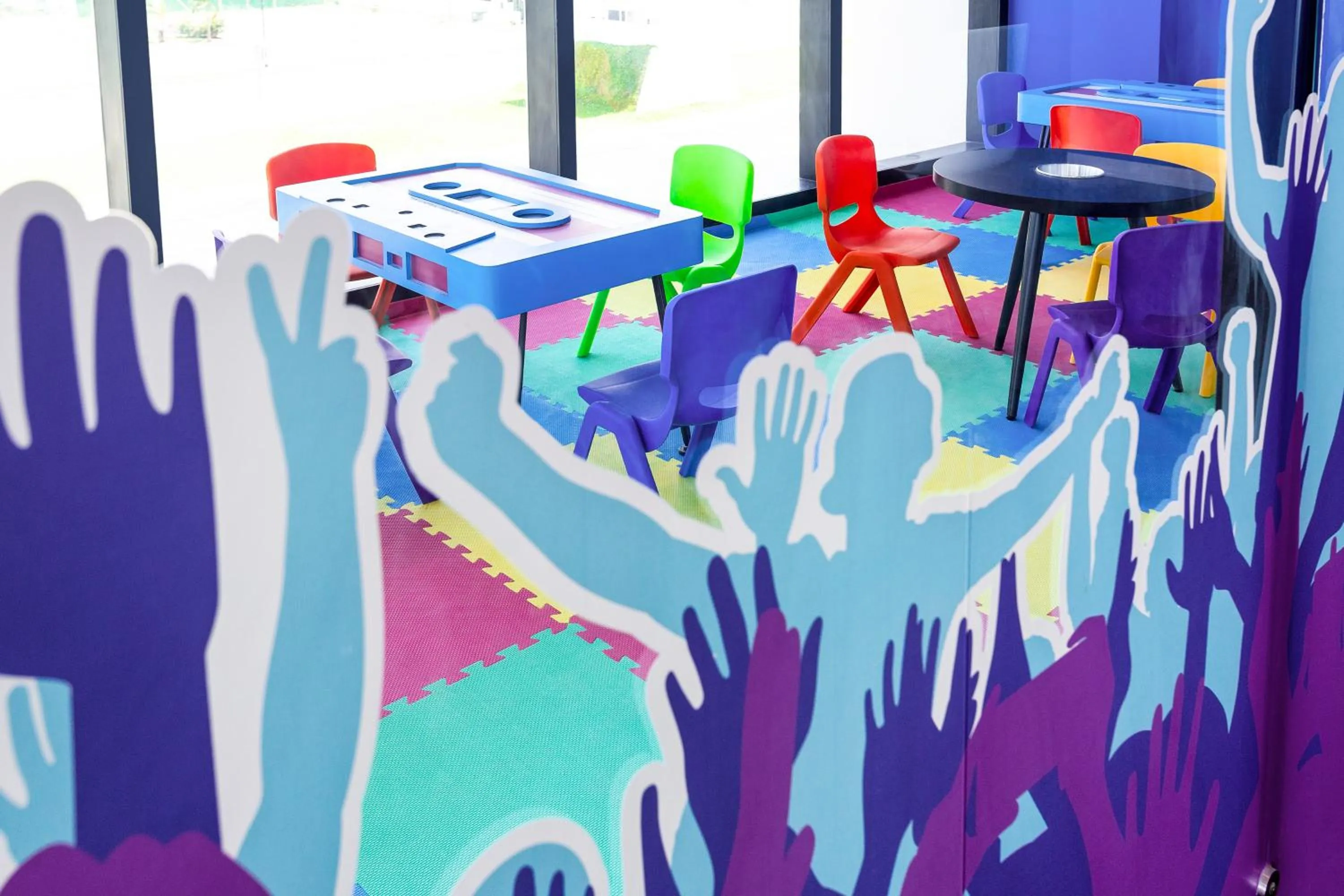 Family in Ibis Styles Merida Galerias