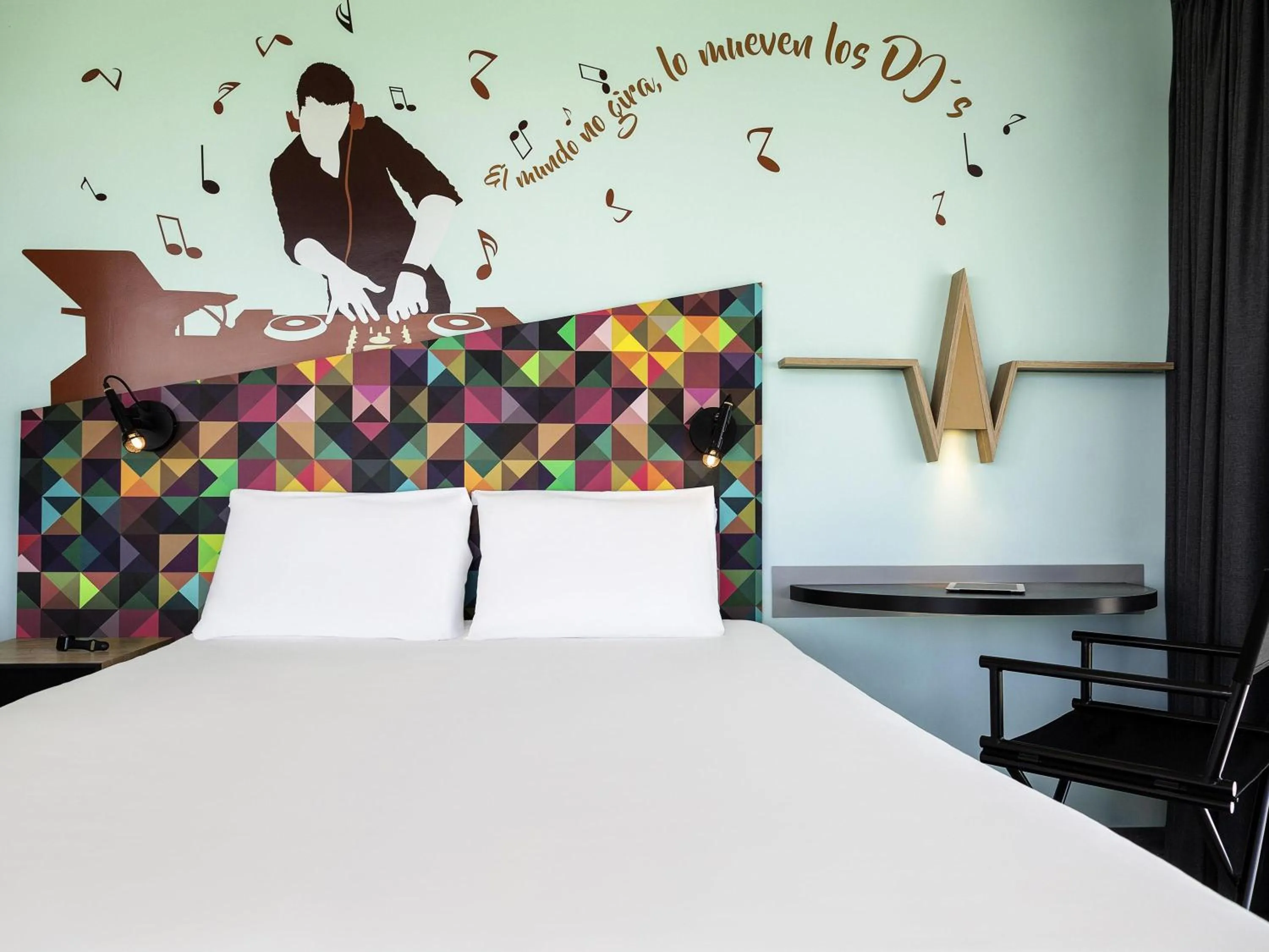 Bedroom, Bed in Ibis Styles Merida Galerias