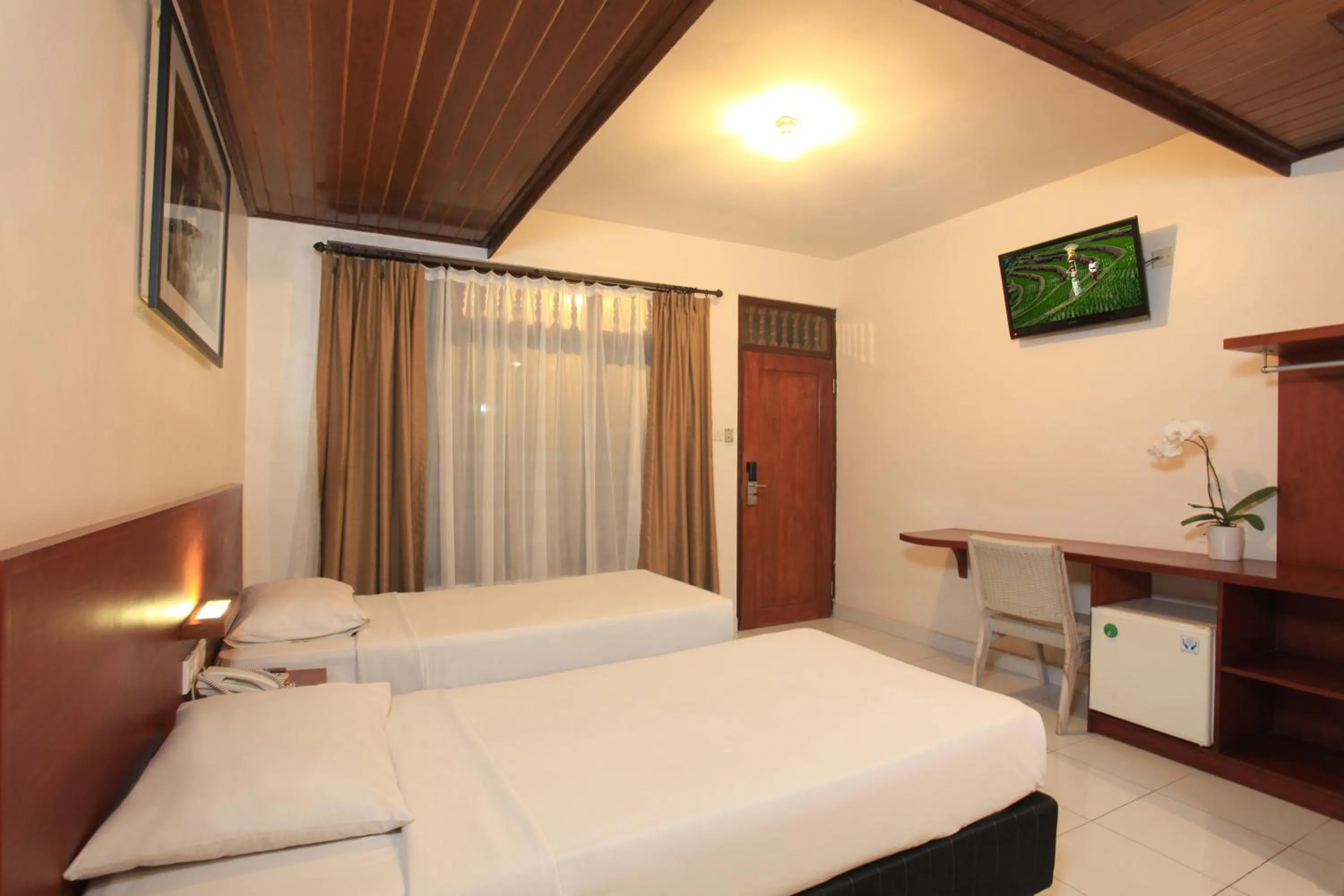 Bedroom, Bed in Matahari Bungalow