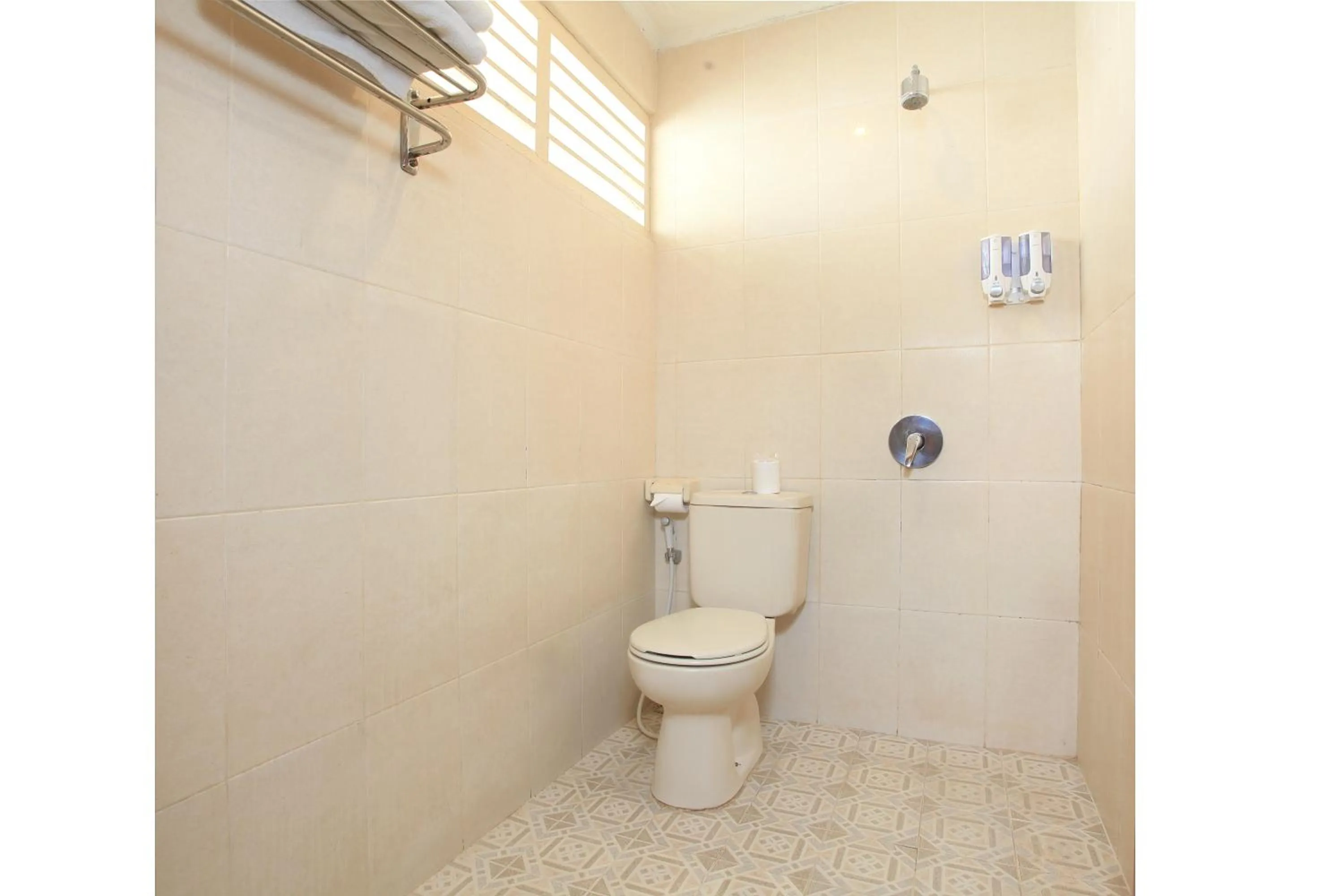 Bathroom in Matahari Bungalow
