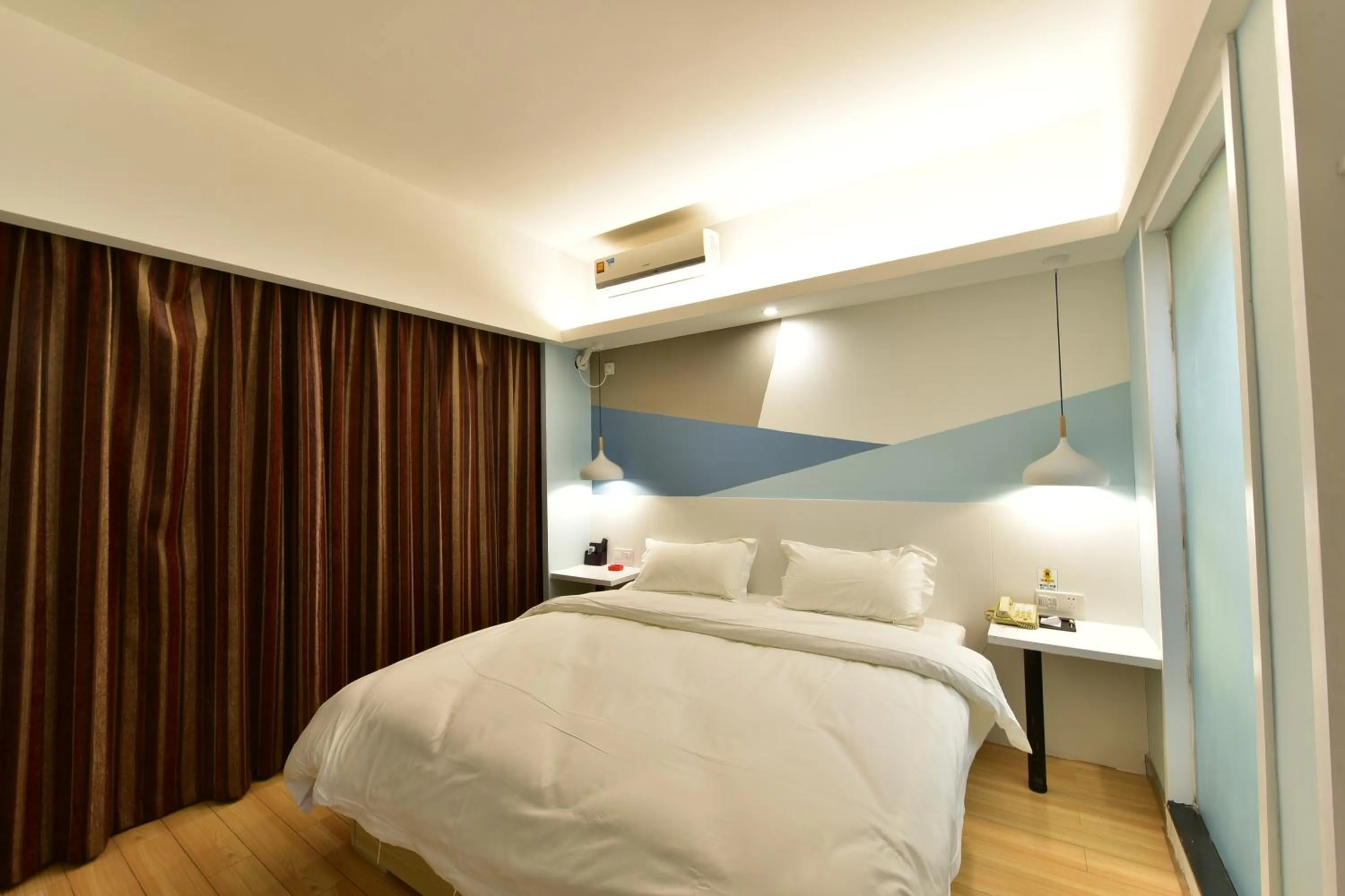 Bed in Jihao Selected Hotel