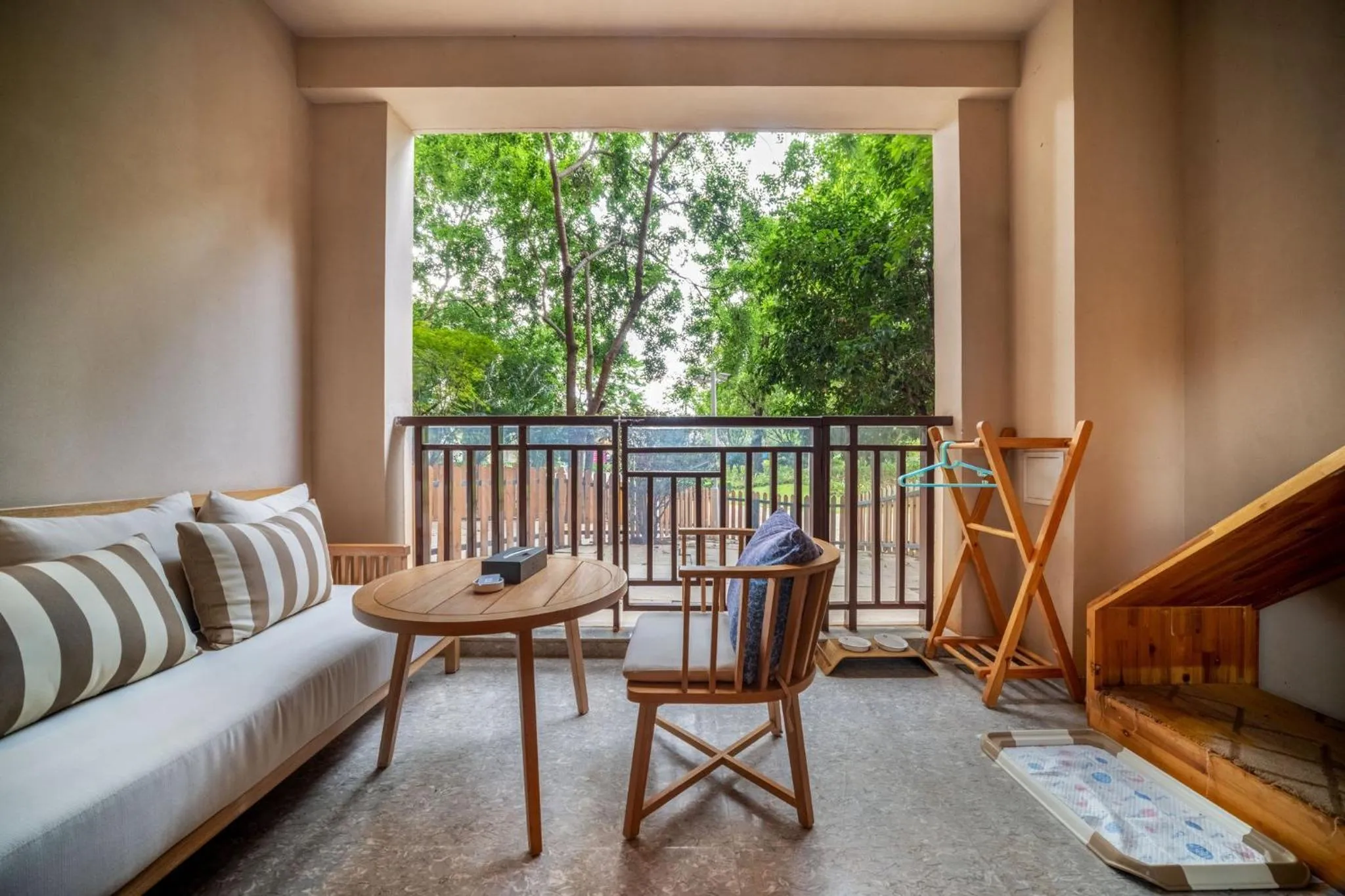 Photo of the whole room in Crowne Plaza - Kunming Ancient Dian Town by IHG