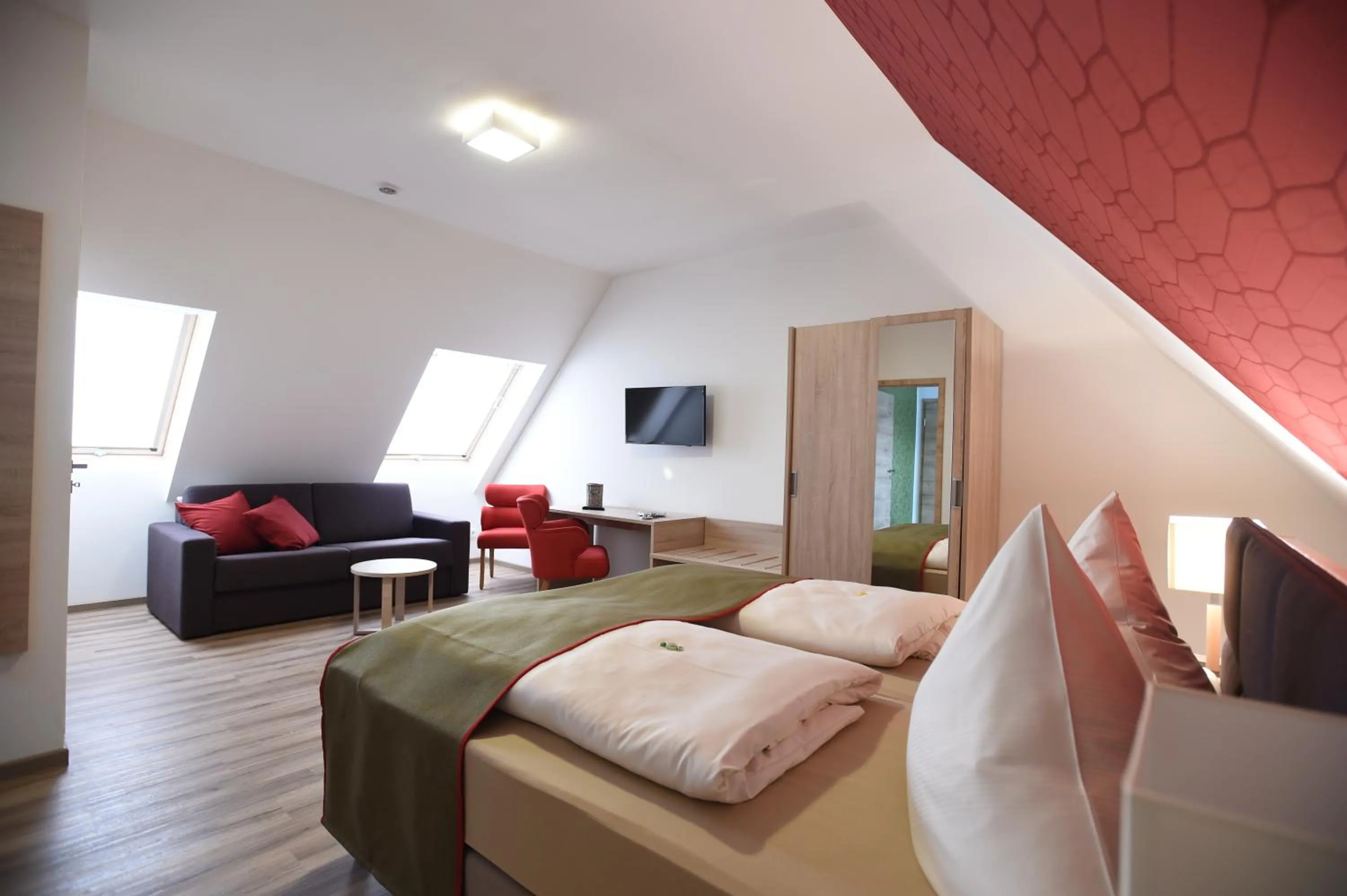 Photo of the whole room, Bed in Hotel Neue Höhe