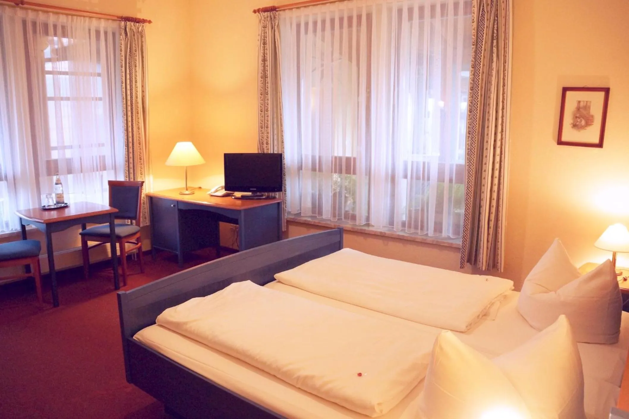 Photo of the whole room, Bed in Hotel Neue Höhe