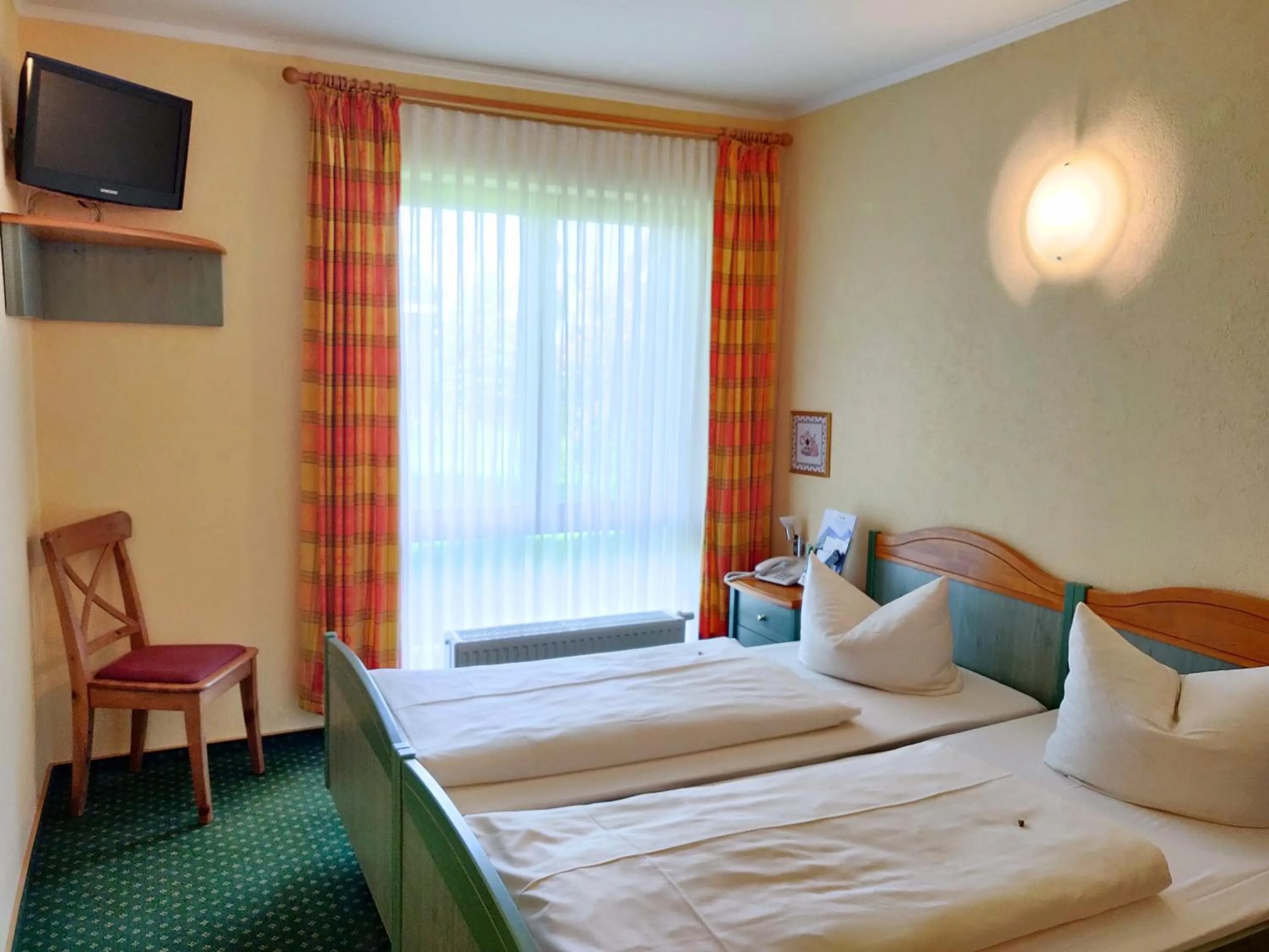 Photo of the whole room, Bed in Hotel Neue Höhe
