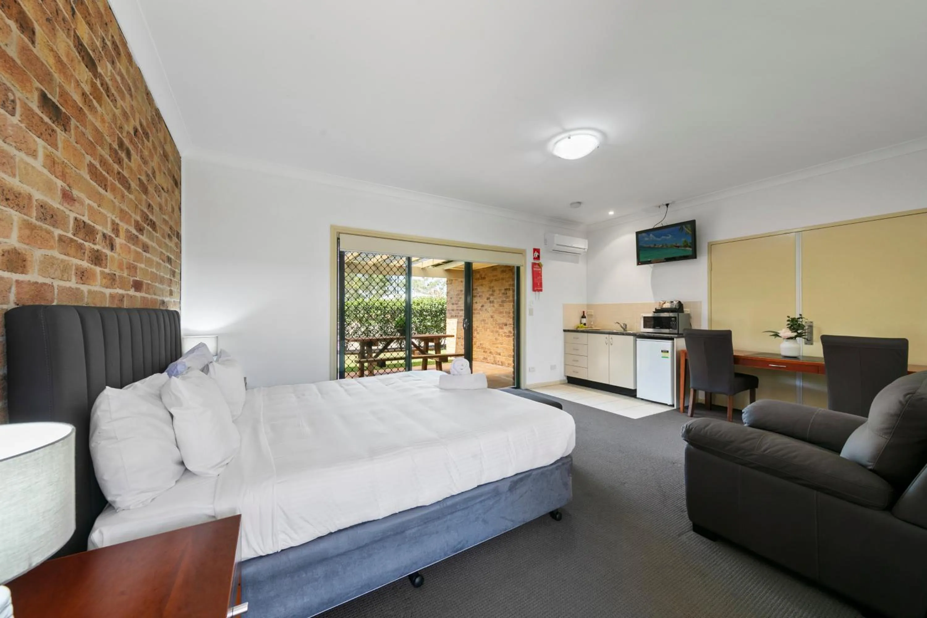 Bed in Potters Apartments